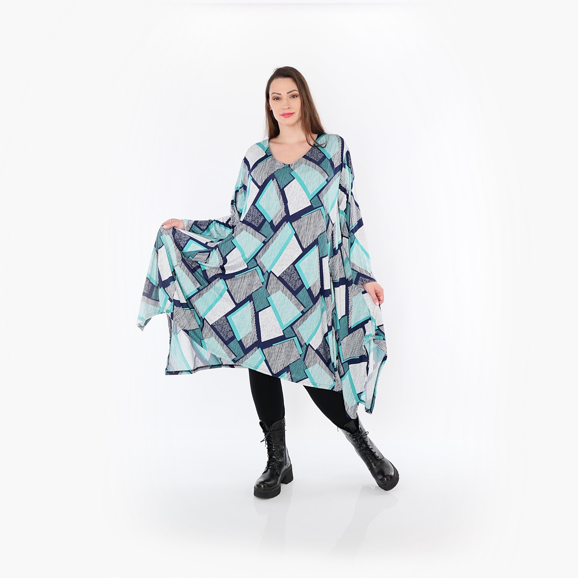  A-Form Bigshirt von AKH Fashion aus Materialmix, 1511.07108, Grün/Weiß/Marine, Abstrakt