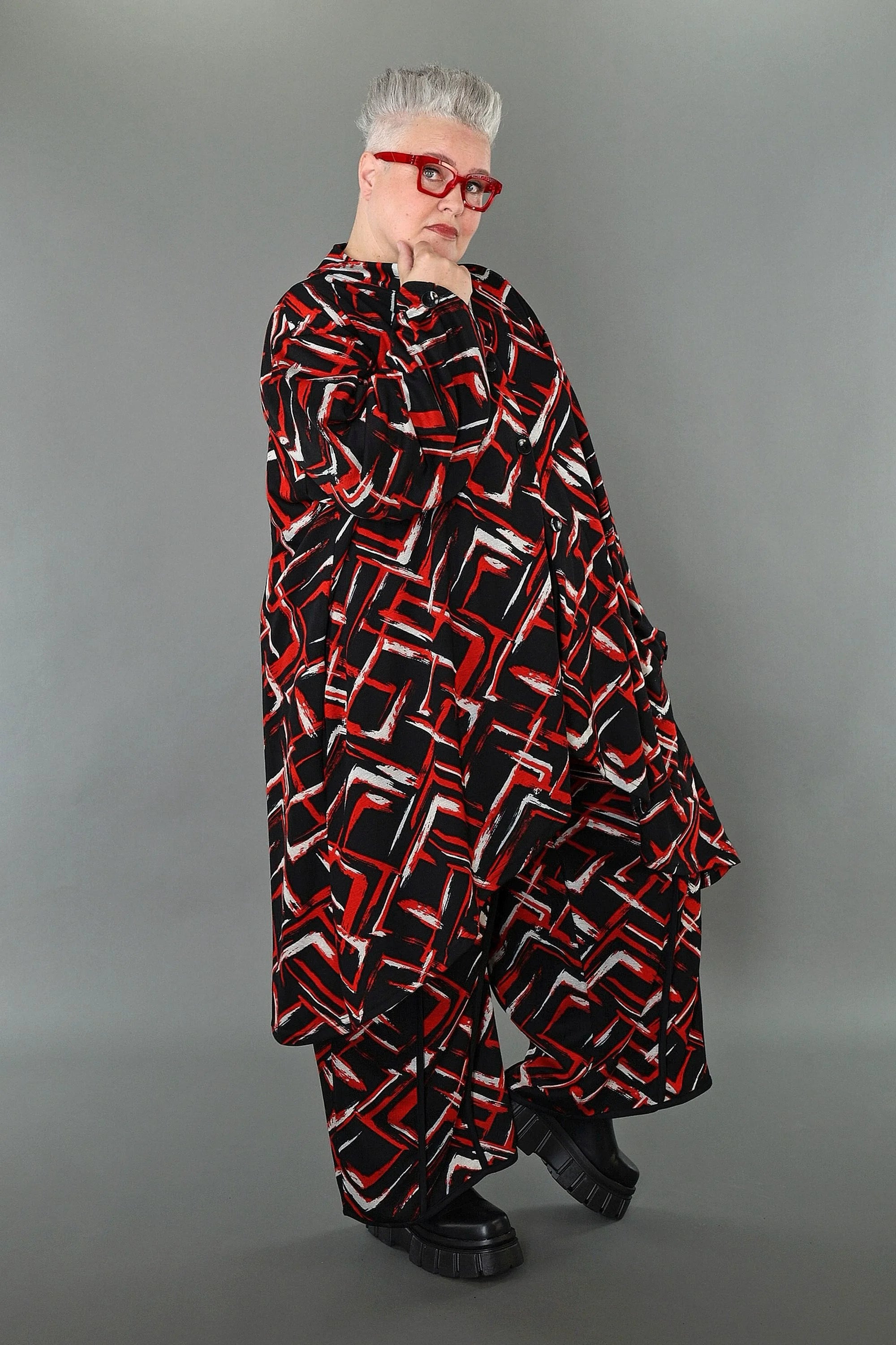 AKH Fashion Jacke in Vokuhila-Form, aus Viskose, 1517.07119, Schwarz/Rot/Weiß, Schick