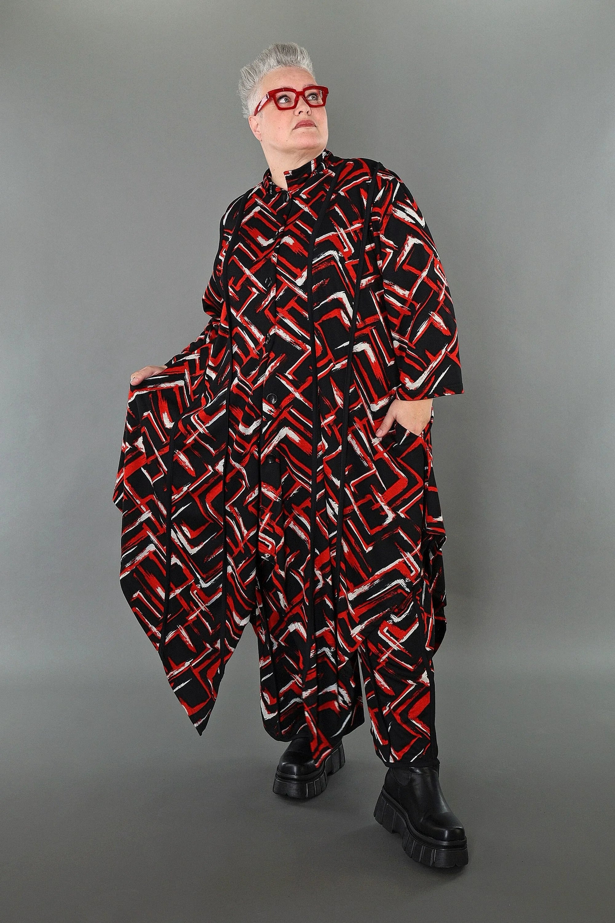 Zipfel Bluse von AKH Fashion aus Viskose, 1517.07129, Schwarz/Rot/Weiß, Pinselstrich