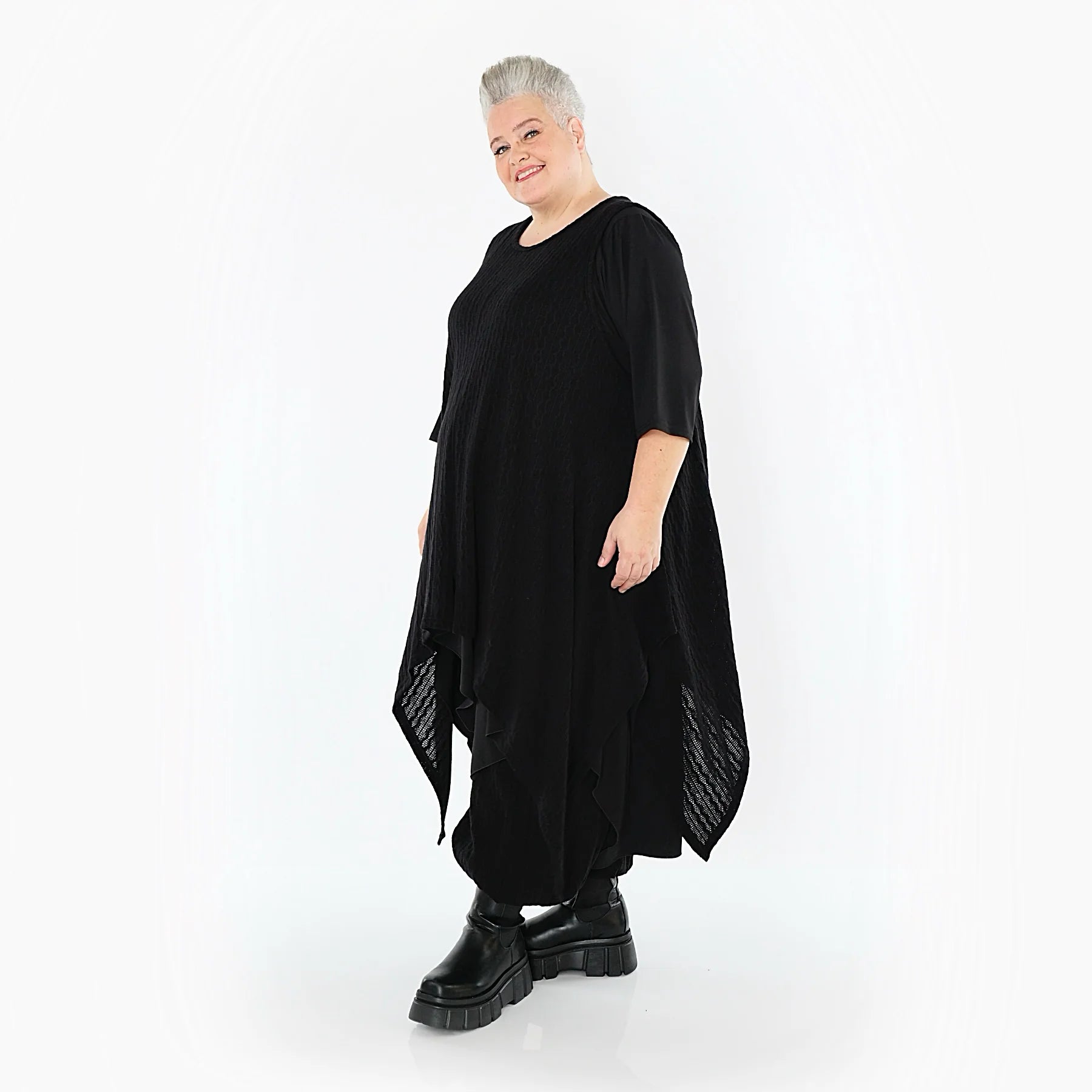  Zipfel Kleid von AKH Fashion aus Materialmix, 1532.03067, Schwarz, Wellen, Ausgefallen