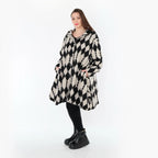 Jacke von AKH Fashion aus Materialmix, 1538.05458, Ecru/Schwarz, Raute, Ausgefallen