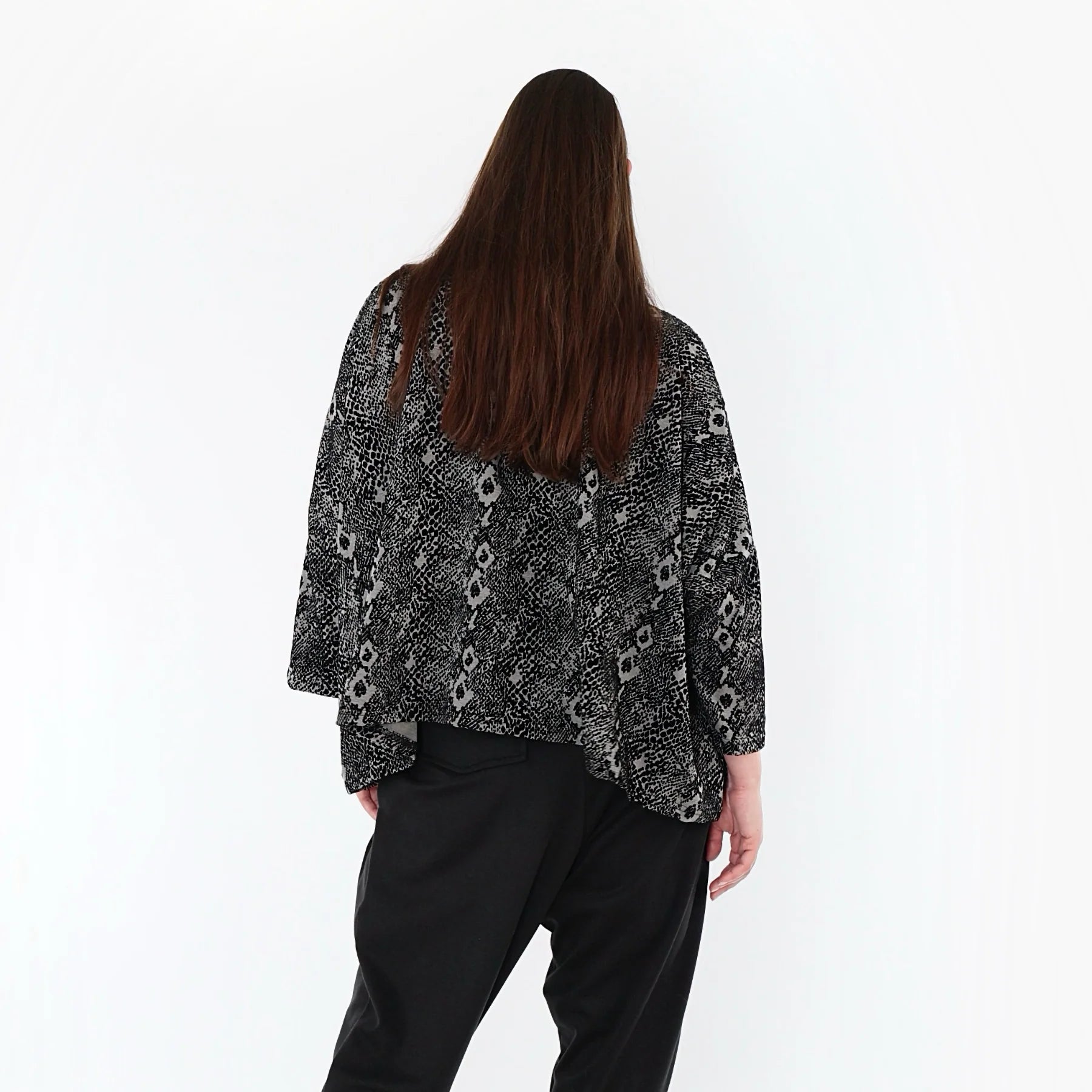  AKH Fashion Bigshirt in kastiger Form, aus Materialmix, 1541.03019, Grau/Schwarz, Reptil