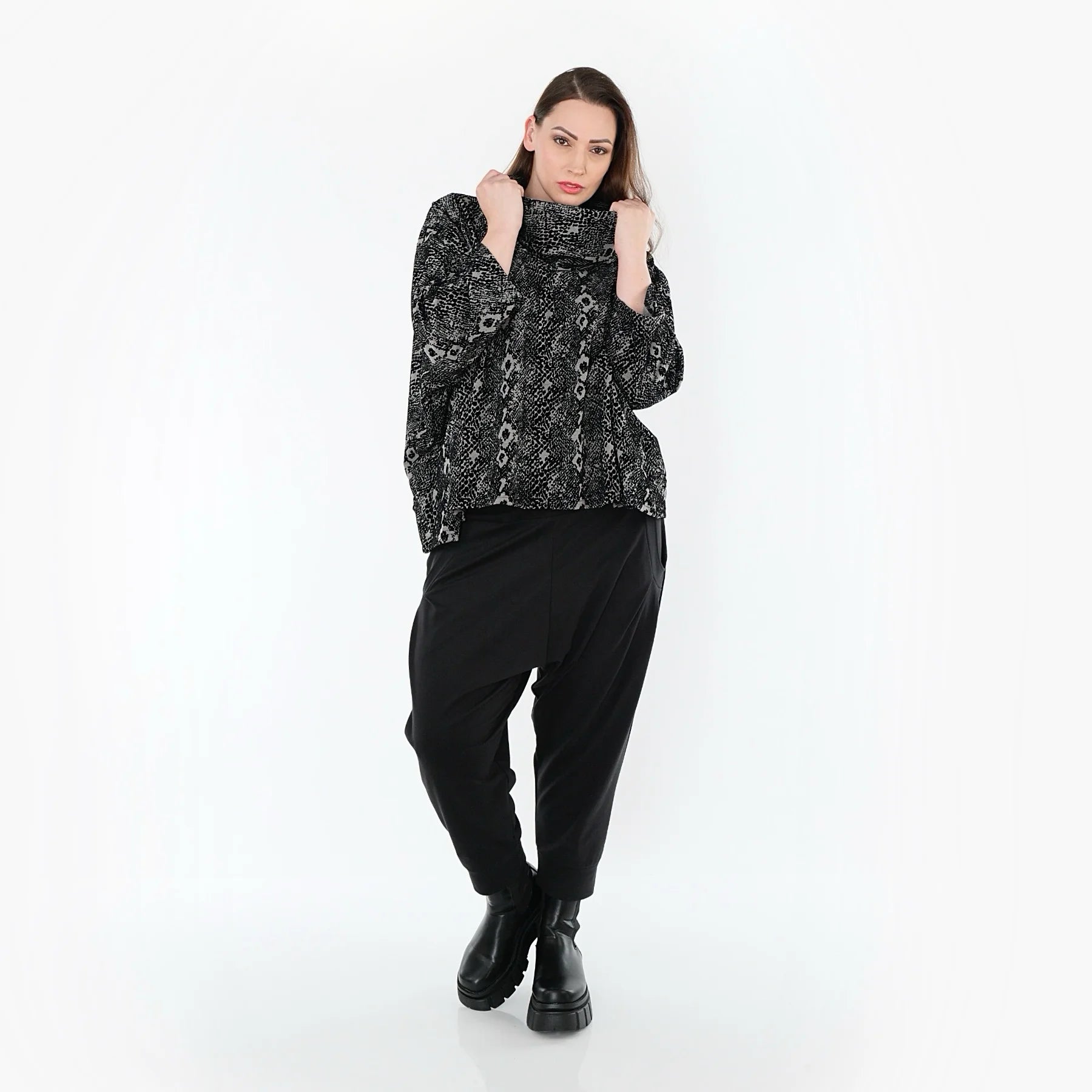  AKH Fashion Bigshirt in kastiger Form, aus Materialmix, 1541.03019, Grau/Schwarz, Reptil