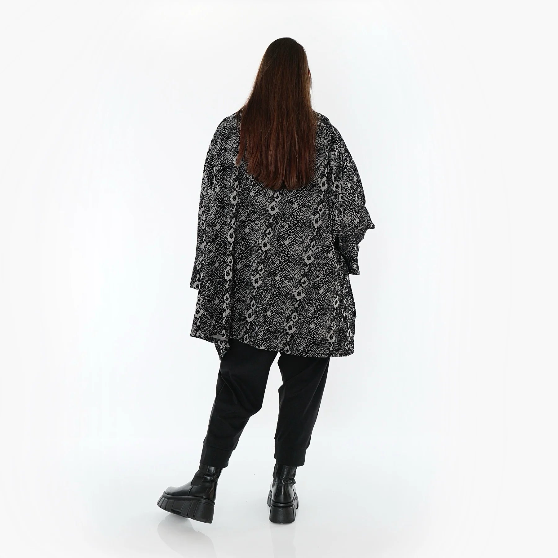  AKH Fashion Jacke in kastiger Form, aus Materialmix, 1541.06517, Grau/Schwarz, Reptil