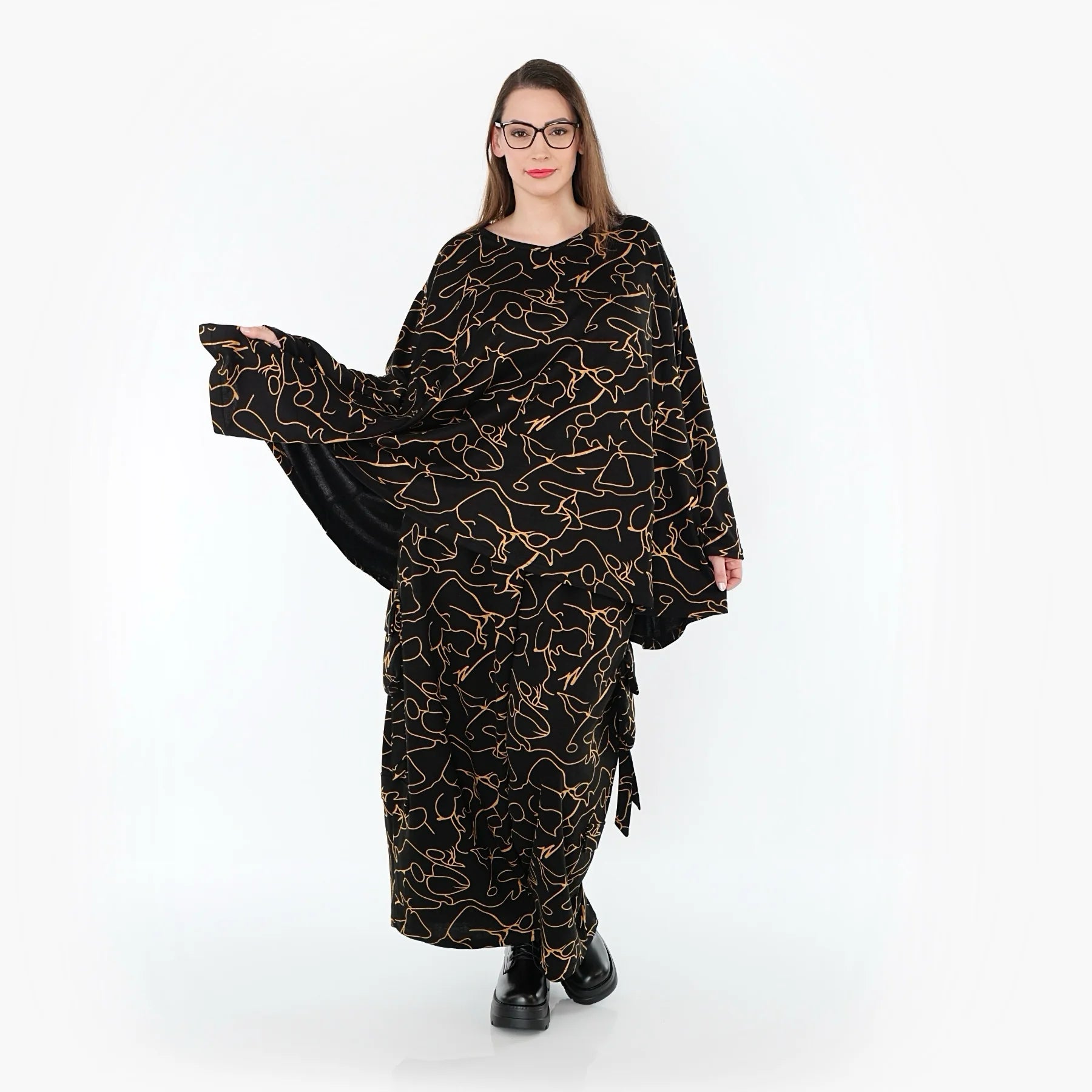  A-Form Bigshirt von AKH Fashion aus Viskose, 1545.00593, Schwarz/Orange, Kringel, Schick