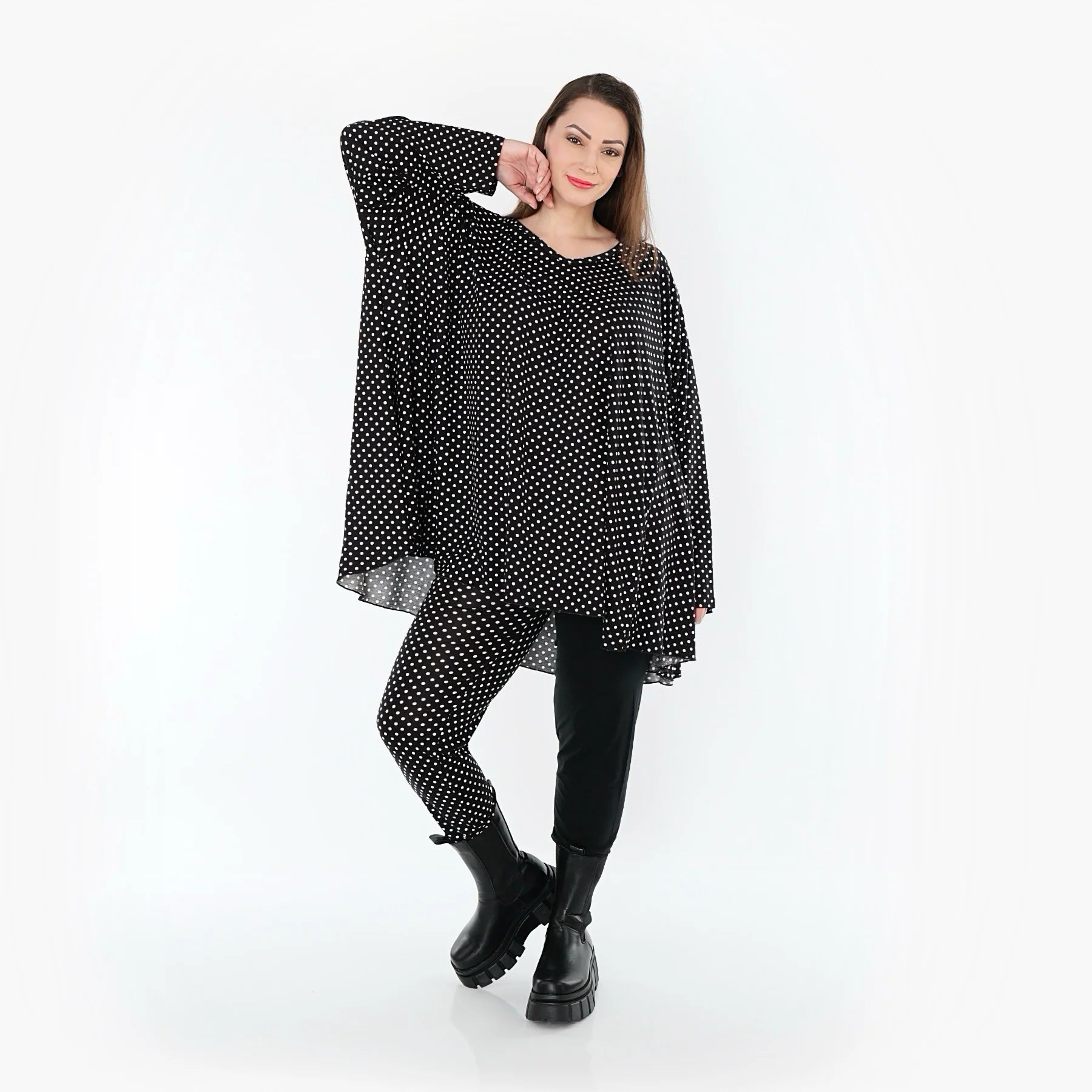  A-Form Bigshirt von AKH Fashion aus Viskose, 1557.00593, Schwarz/Weiß, Punkte, Ausgefallen