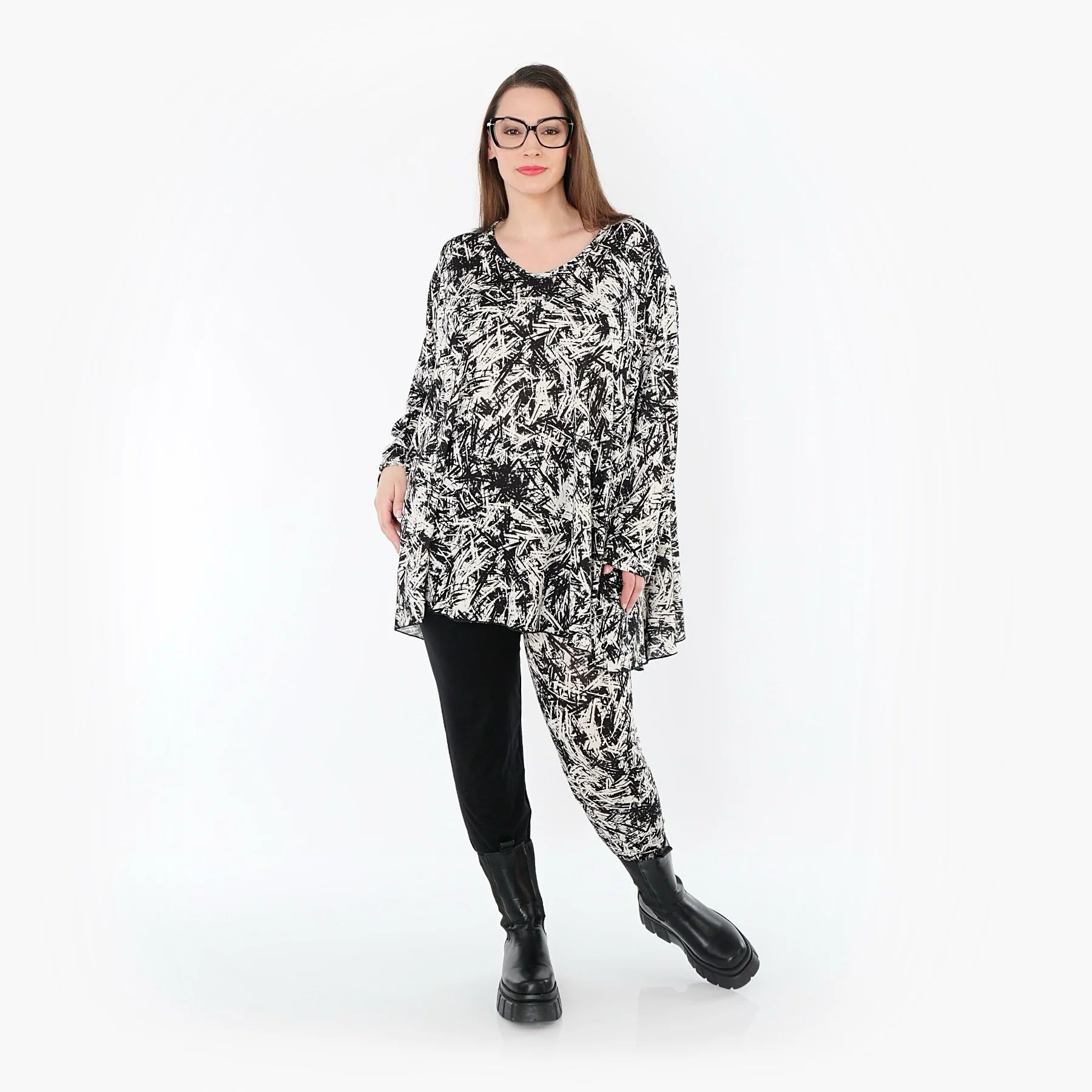  A-Form Bigshirt von AKH Fashion aus Viskose, 1559.00593, Schwarz/Weiß, Abstrakt, Ausgefallen