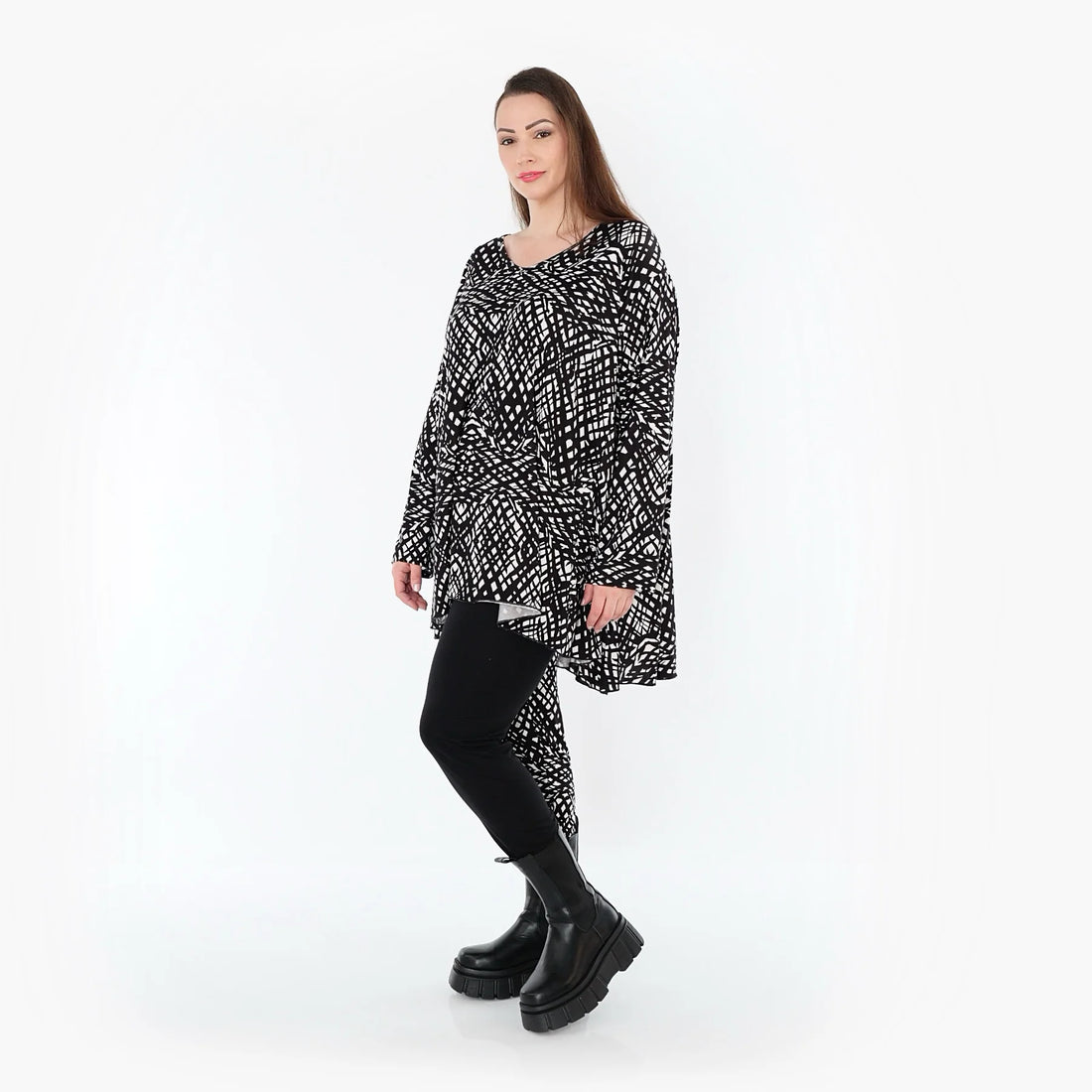  A-Form Bigshirt von AKH Fashion aus Viskose, 1560.00593, Schwarz/Weiß, Abstrakt, Ausgefallen