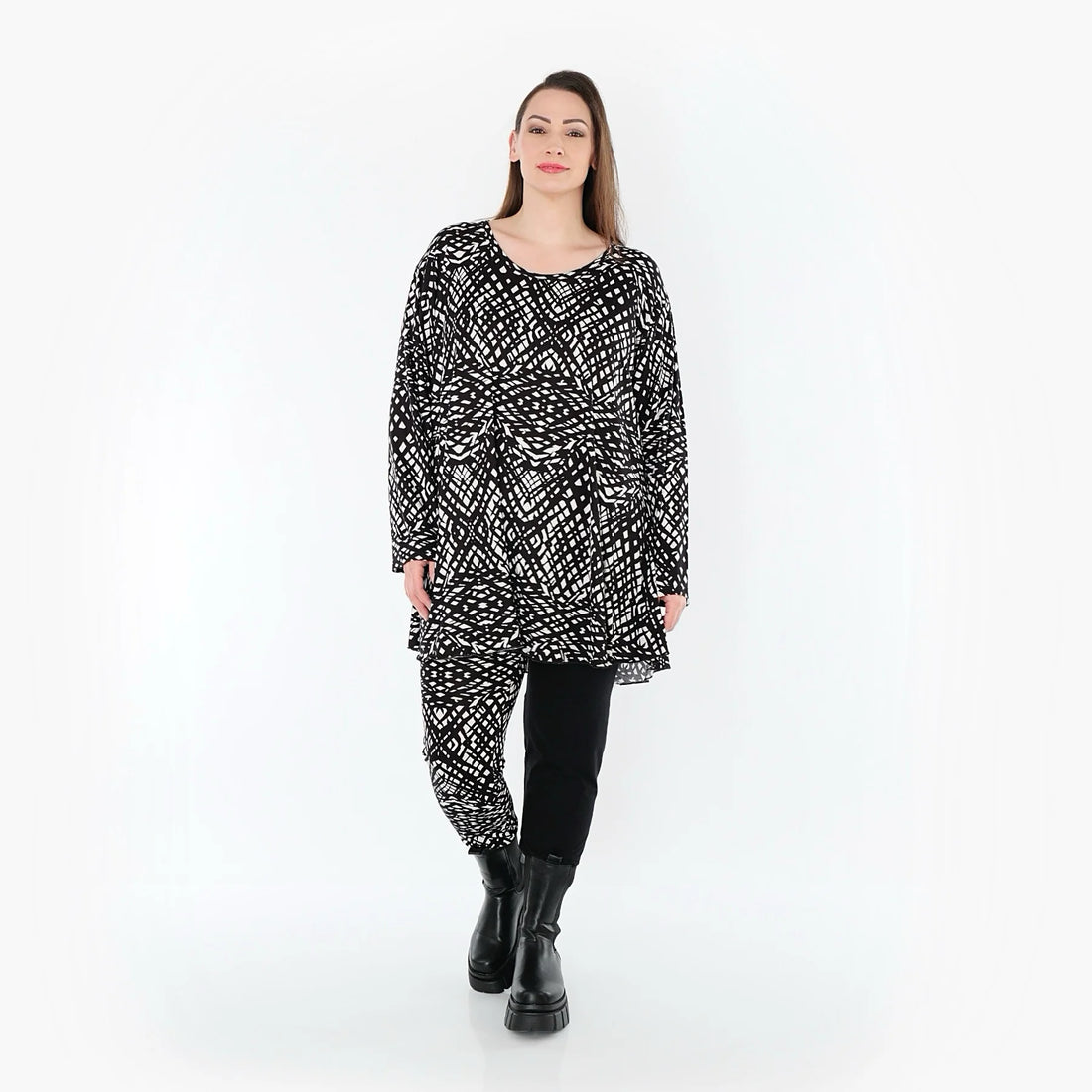  AKH Fashion Shirt in Glocken-Form, aus Viskose, 1560.01892, Schwarz/Weiß, Abstrakt, Schick