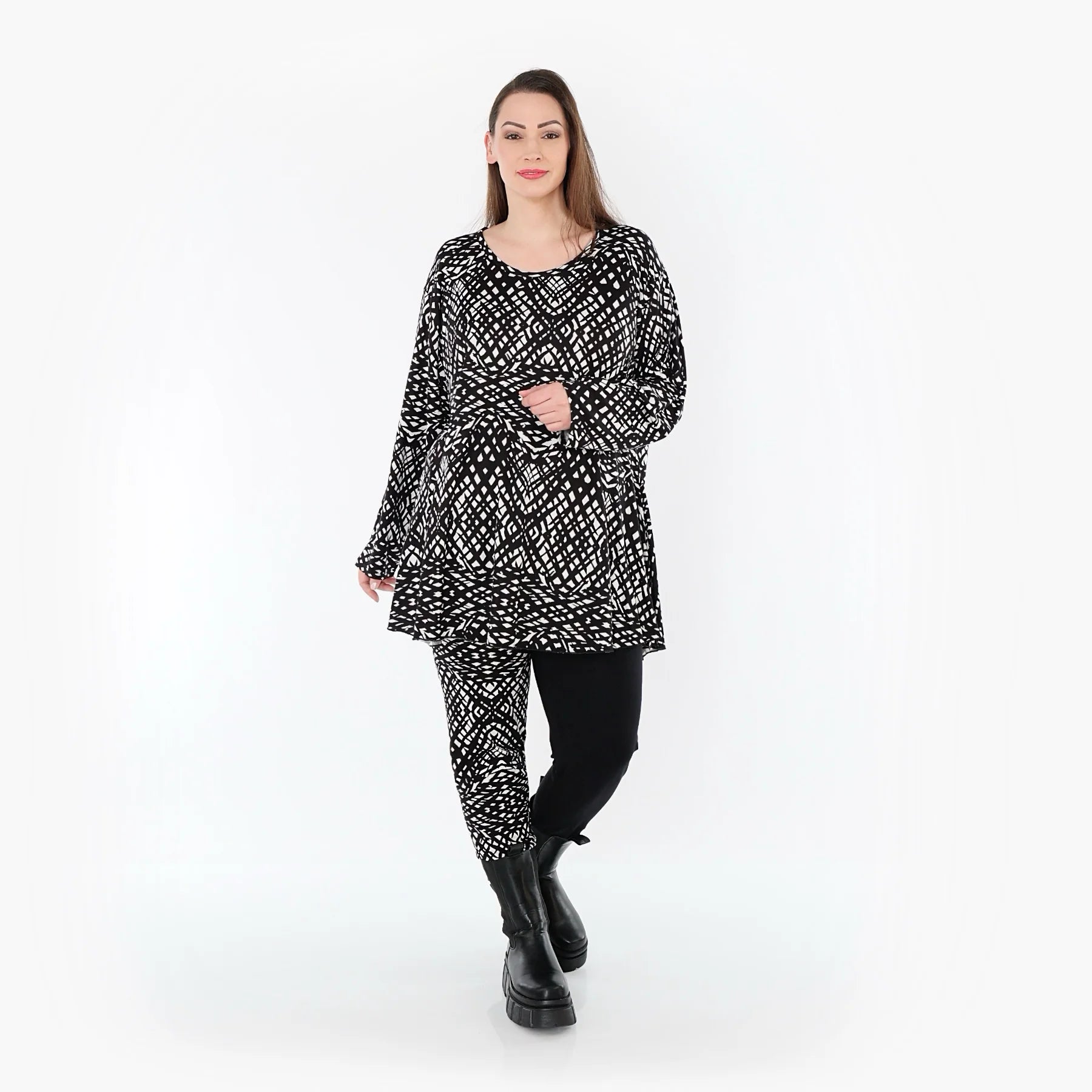  AKH Fashion Shirt in Glocken-Form, aus Viskose, 1560.01892, Schwarz/Weiß, Abstrakt, Schick