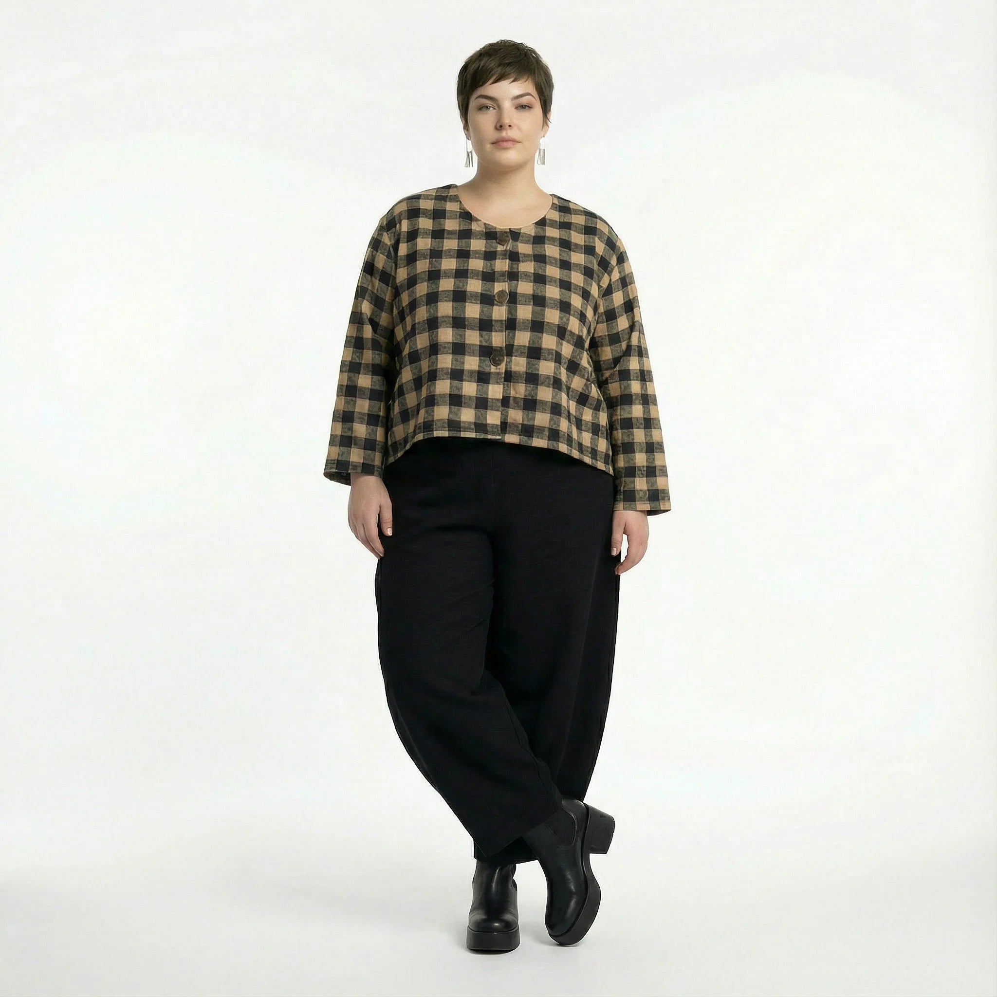  AKH Fashion Jacke in gerundeter Form, aus Polyester, 1562.00130, Sand/Schwarz, Kariert