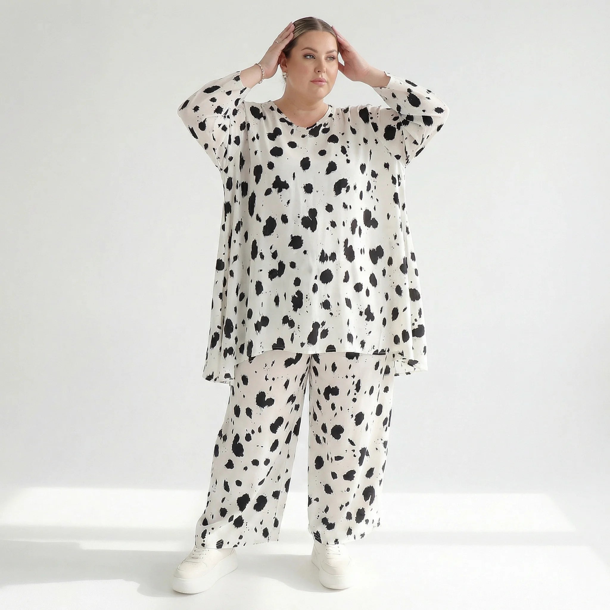 A-Form Bigshirt von AKH Fashion aus Viskose, 1579.00593, Weiß/Schwarz, Kleckse, Ausgefallen