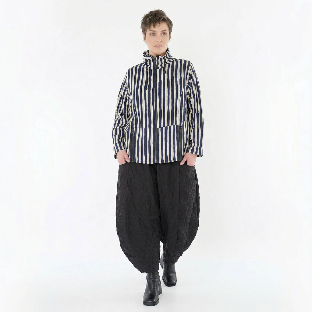 Kastige Jacke im ausgefallenen Lagenlook aus leichter Baumwollmischung mit Blockstreifen, Marine/Weiß