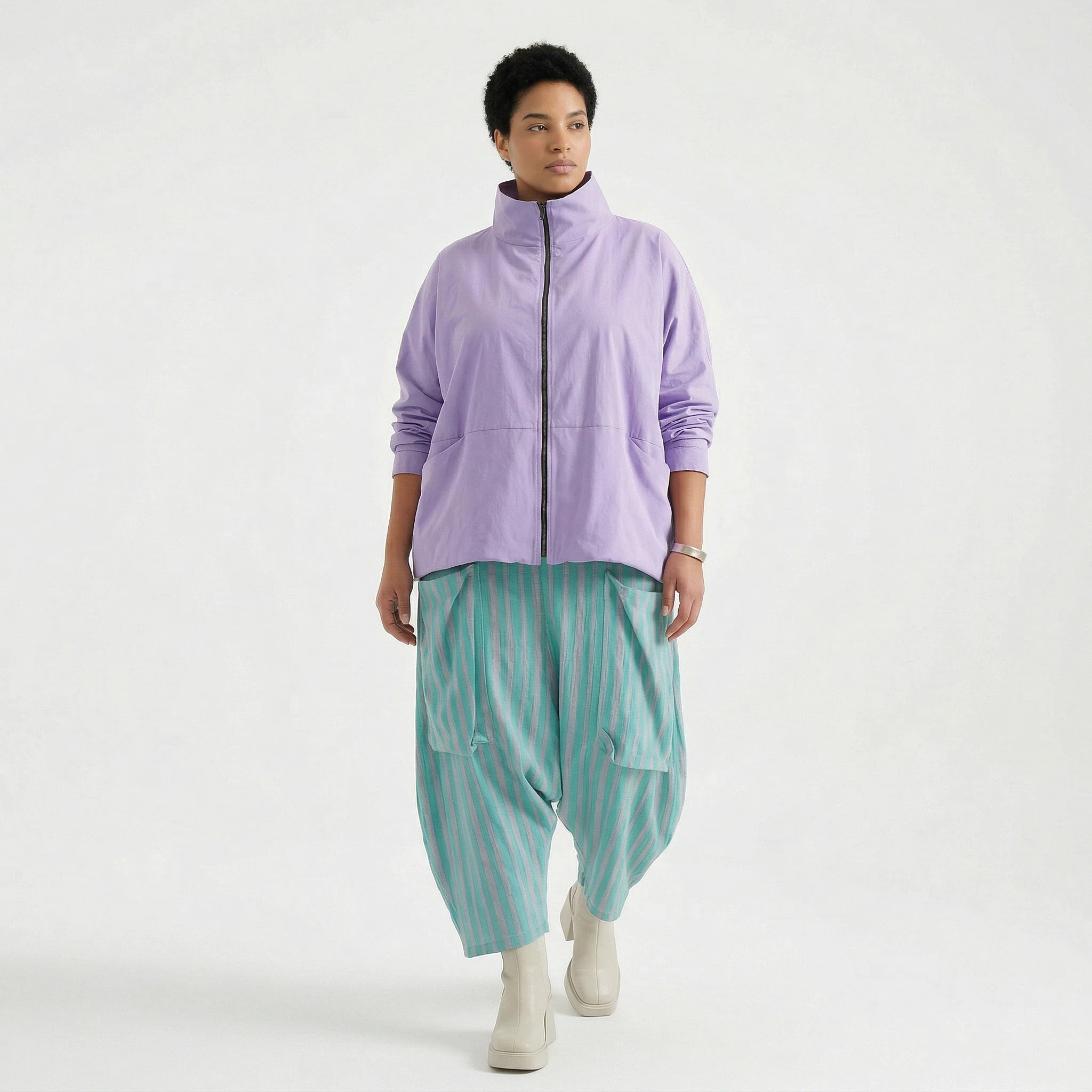 Lässige Harem Hose im Lagenlook mit legerem Schnitt und ausgefallenem Blockstreifen Muster, Grün/Flieder