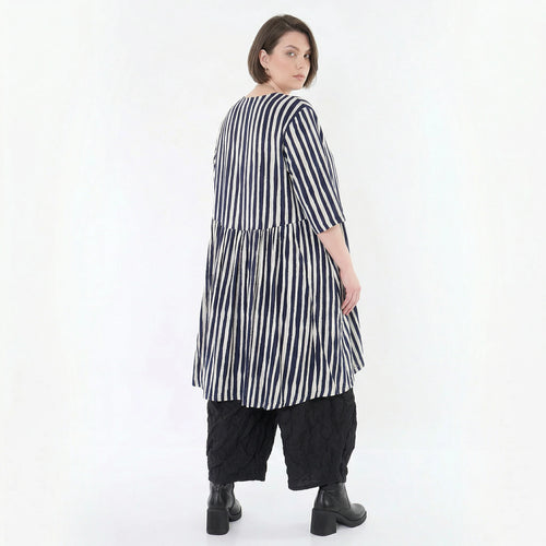 Stilvolle Oversize Bluse in A-Form mit zeitlosem Lagenlook und luftigem Blockstreifen Design, Marine/Weiß