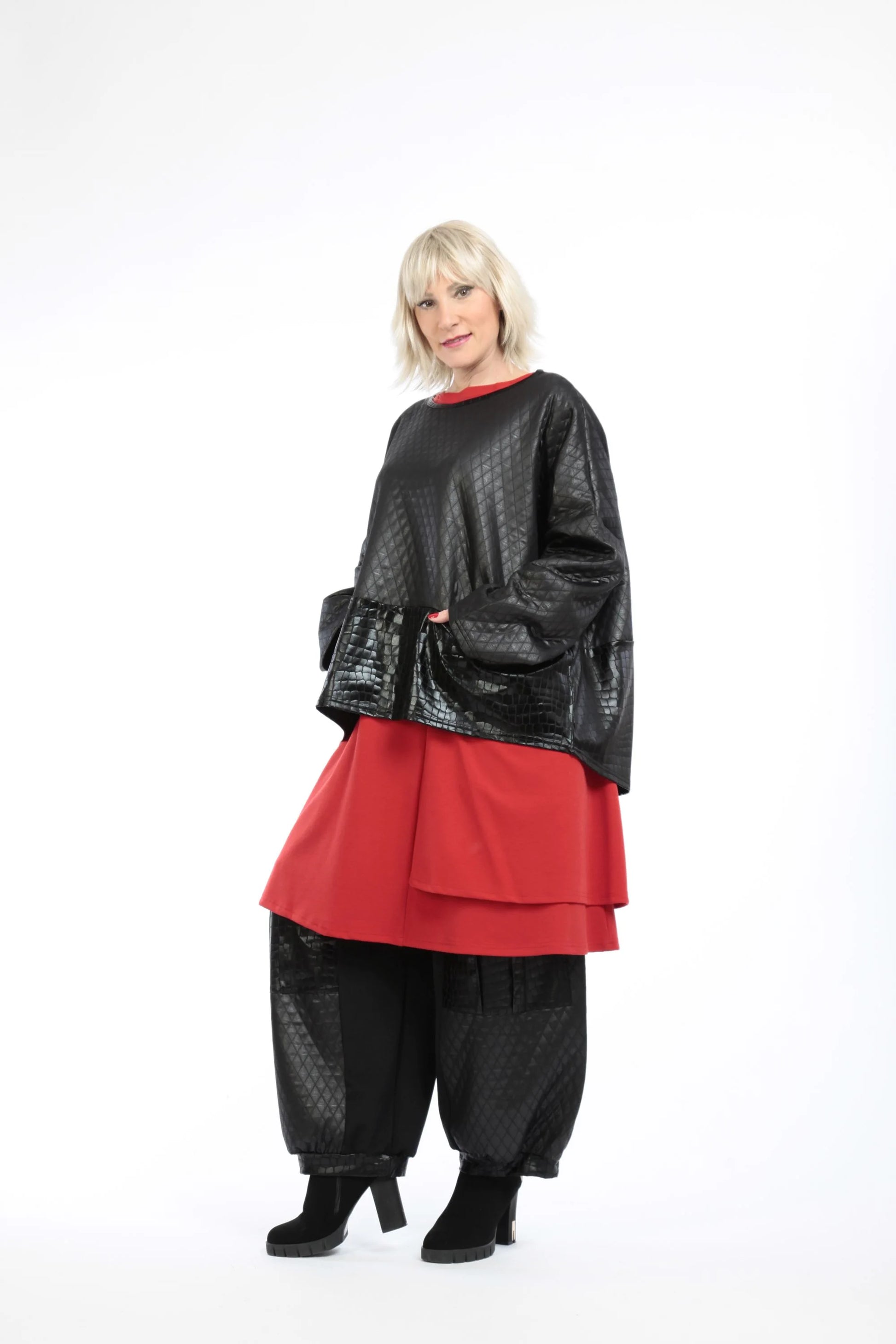  Bigshirt von AKH Fashion aus Viskose in kastiger Form, 1222.06888, Schwarz, Schick, Modern