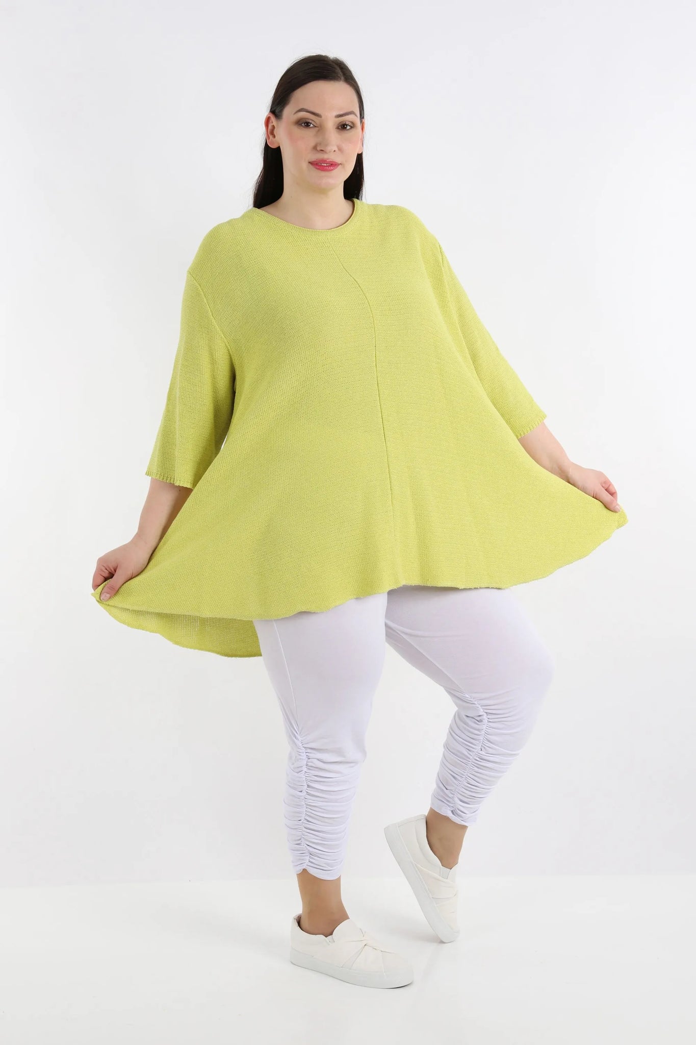  Glocken-Form Shirt in frischem Limettenton aus leichtem, luftigem Baumwollstrick für Plus Size