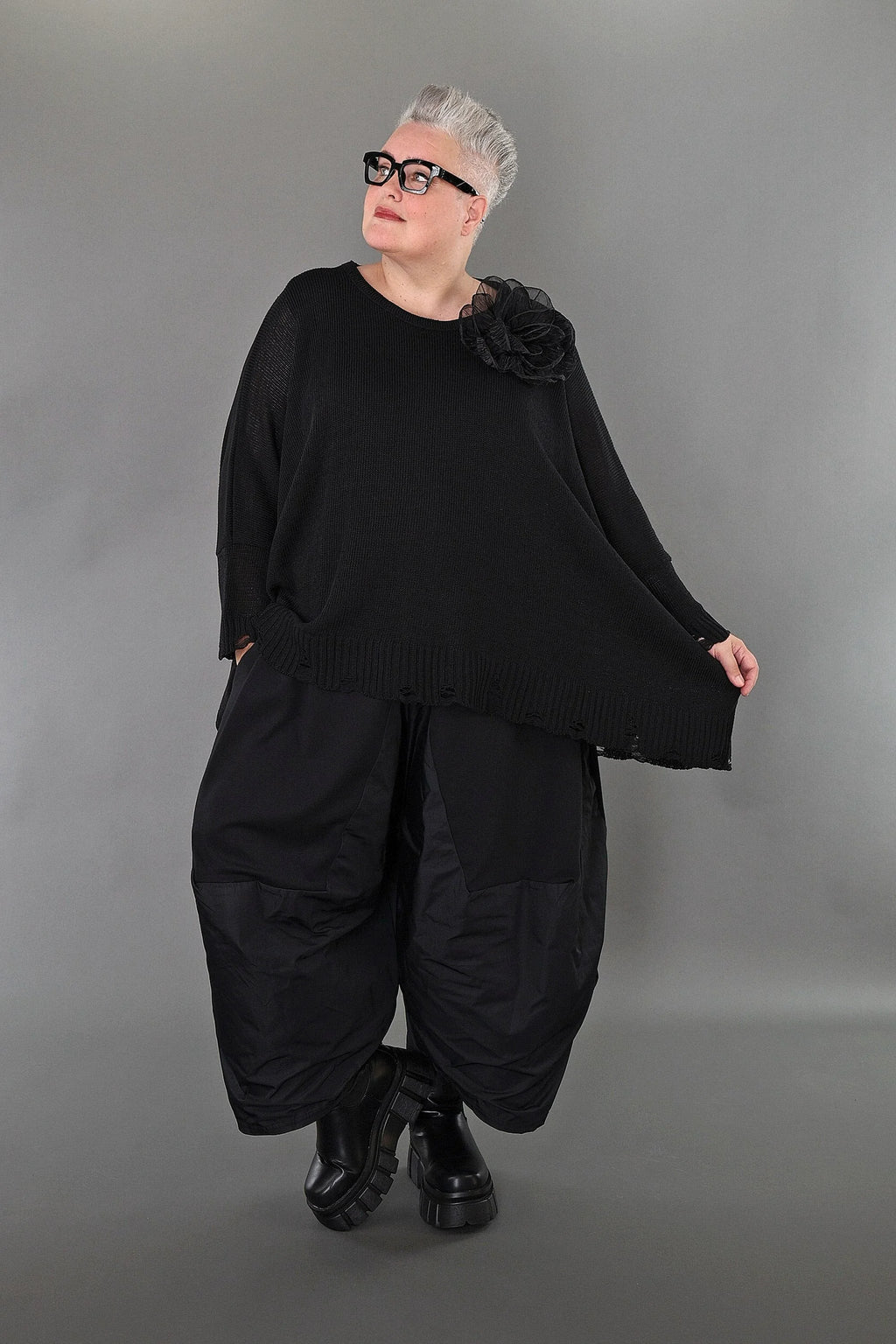  AKH Premium Bigshirt in kastiger Form, aus Baumwolle, P1002.2535, Schwarz, Ausgefallen