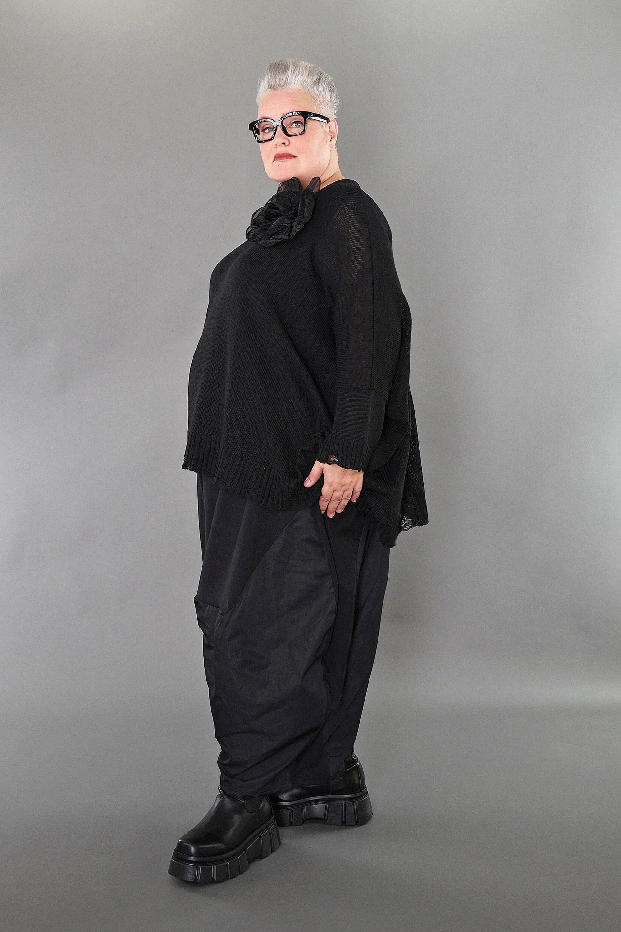  AKH Premium Bigshirt in kastiger Form, aus Baumwolle, P1002.2535, Schwarz, Ausgefallen