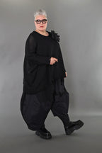 AKH Premium Bigshirt in kastiger Form, aus Baumwolle, P1002.2535, Schwarz, Ausgefallen