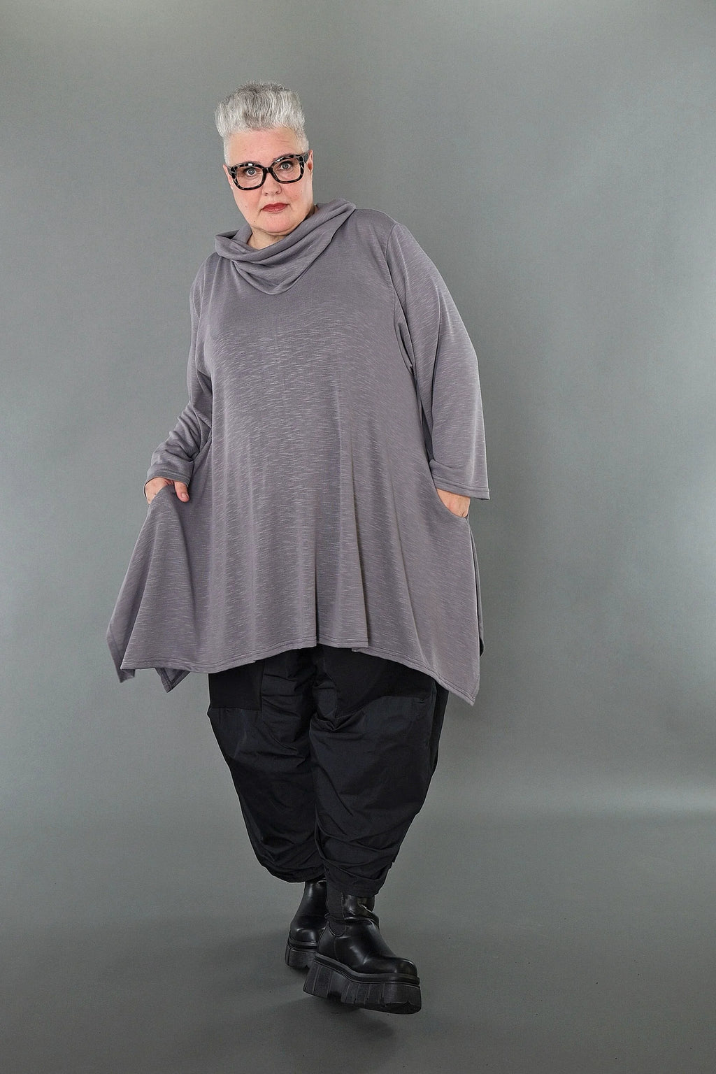 A-Form Bigshirt von AKH Premium aus Viskose, P1008.3371, Hellgrau, Ausgefallen, Zeitlos