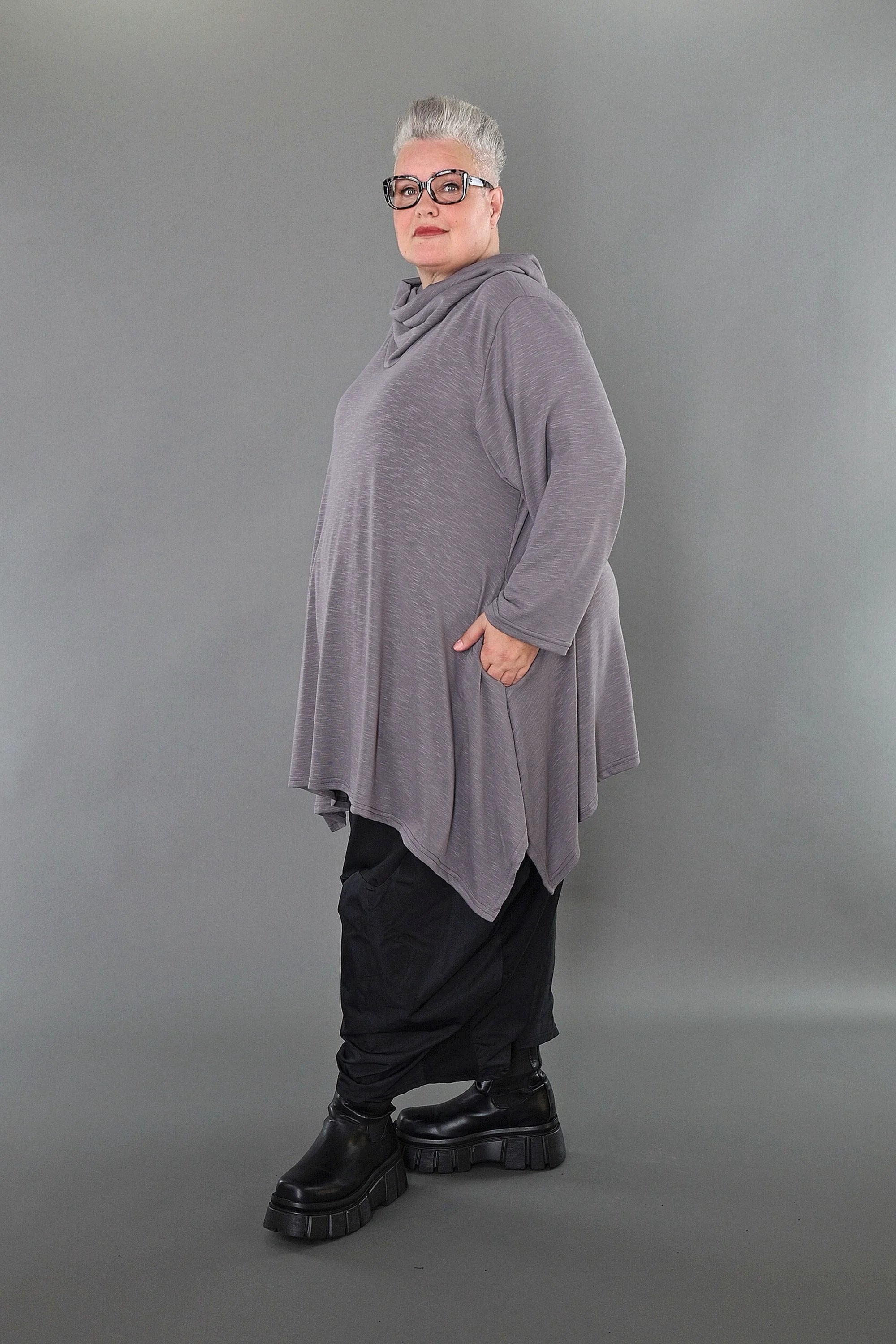 A-Form Bigshirt von AKH Premium aus Viskose, P1008.3371, Hellgrau, Ausgefallen, Zeitlos