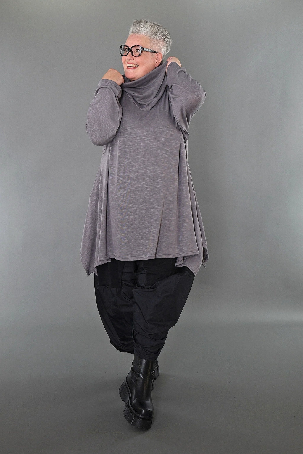 A-Form Bigshirt von AKH Premium aus Viskose, P1008.3371, Hellgrau, Ausgefallen, Zeitlos