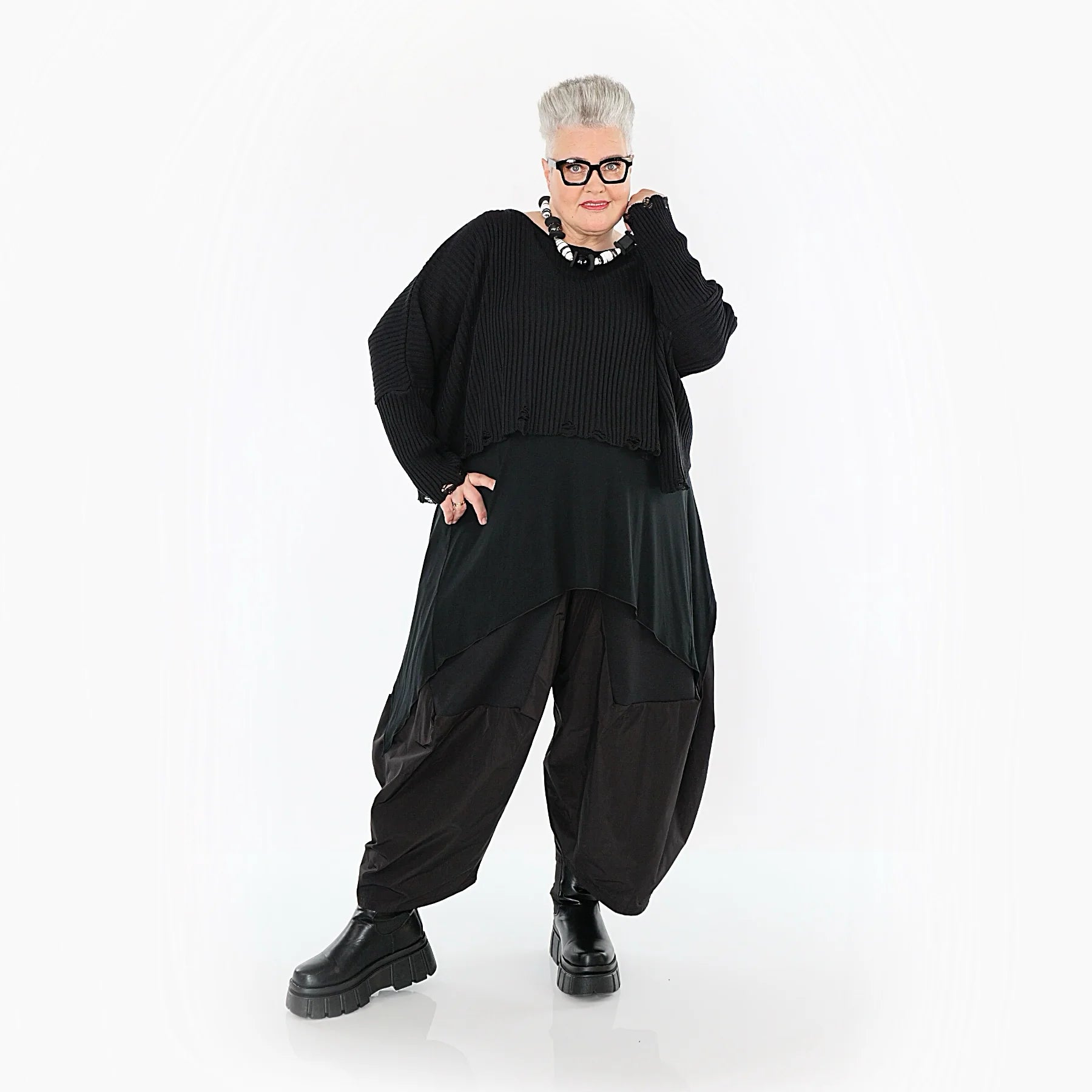  AKH Premium Überwurf in kastiger Form, aus Baumwolle, P1009.2538, Schwarz, Ausgefallen