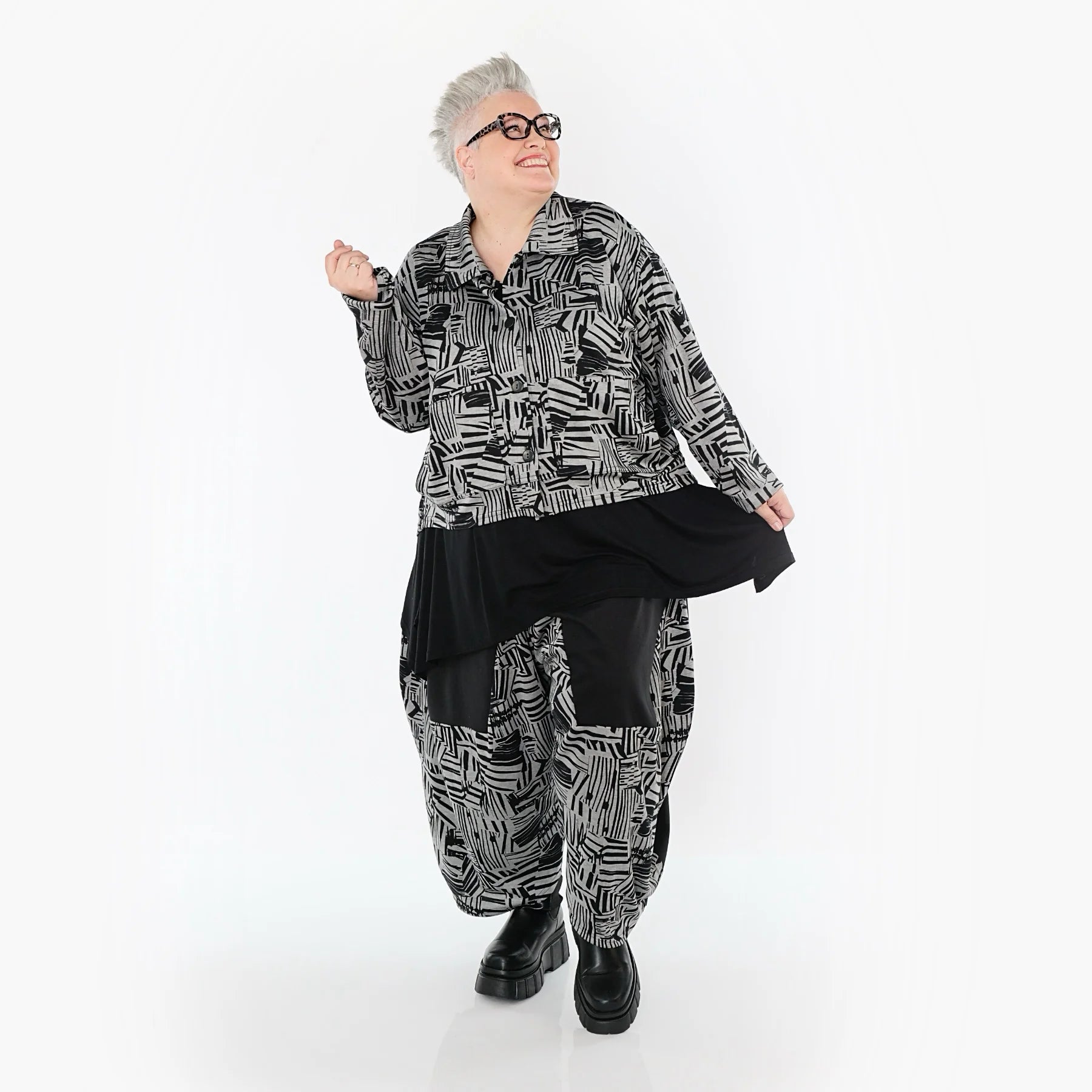  Ballonhose von AKH Premium aus Viskose, P1014.6883, Schwarz/Grau, Streifen, Ausgefallen