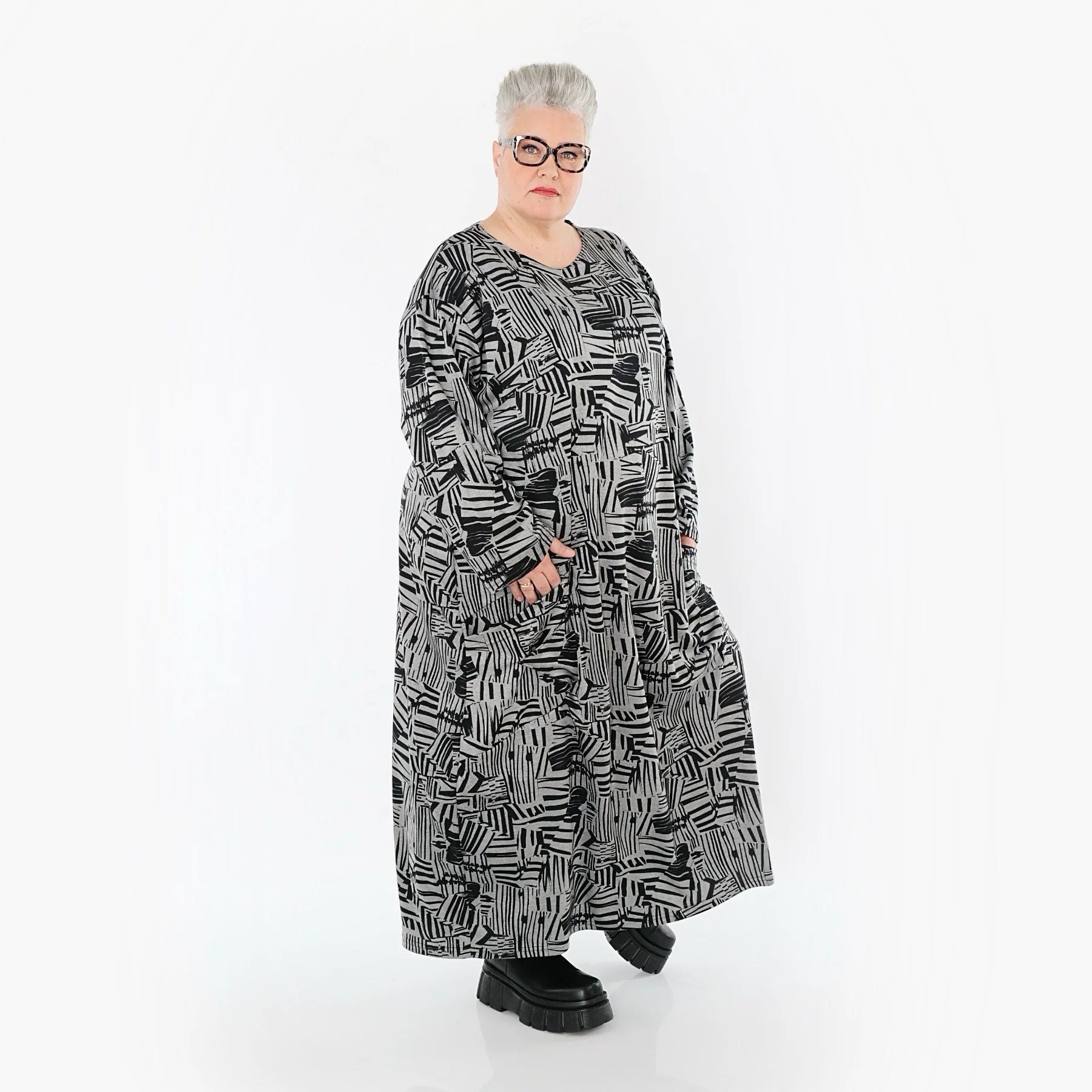  AKH Premium Kleid in gerader Form, aus Viskose, P1014.7137, Grau/Schwarz, Streifen, Schick