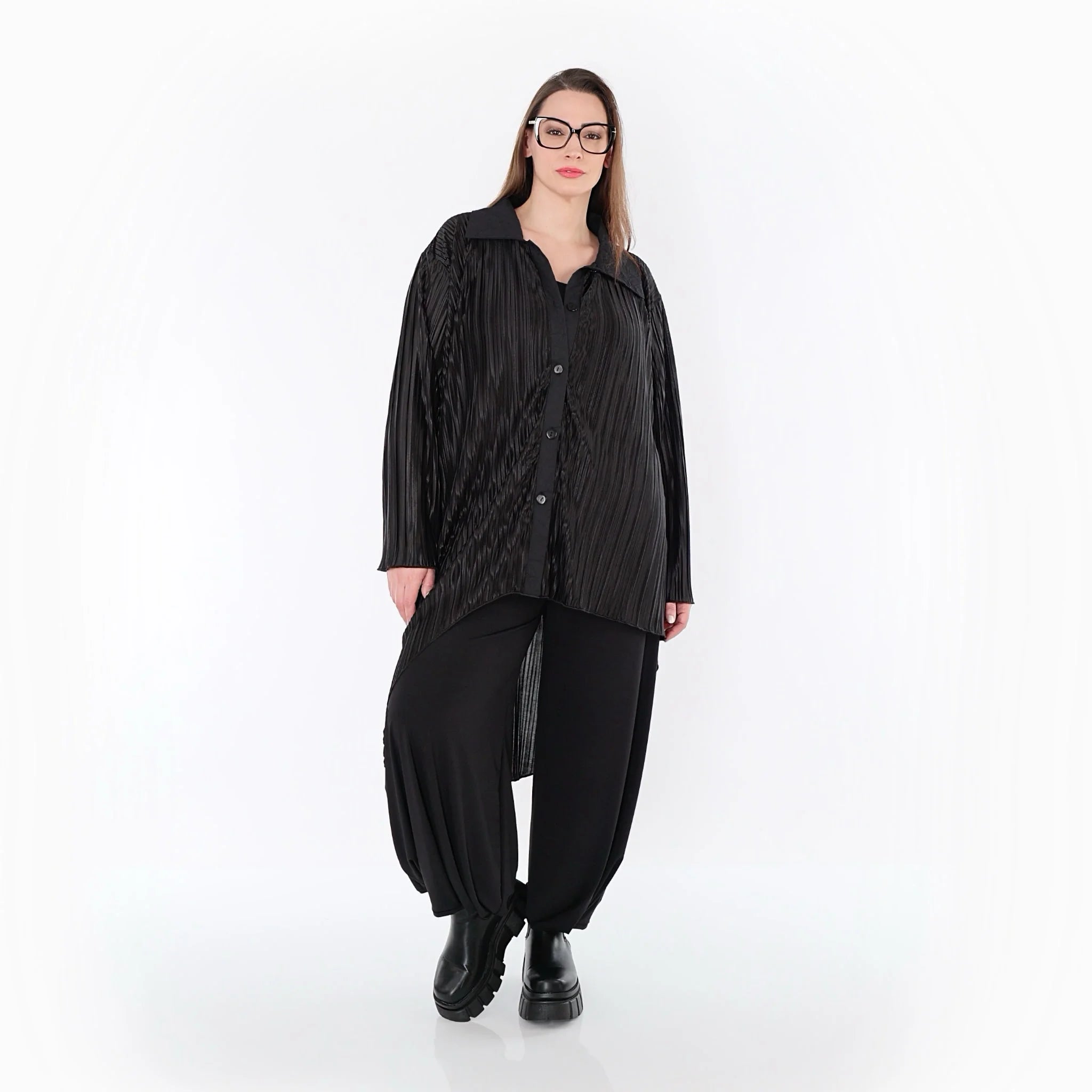  AKH Premium Bluse in Vokuhila-Form, aus Polyester, P1017.7149, Schwarz, Streifen, Schick