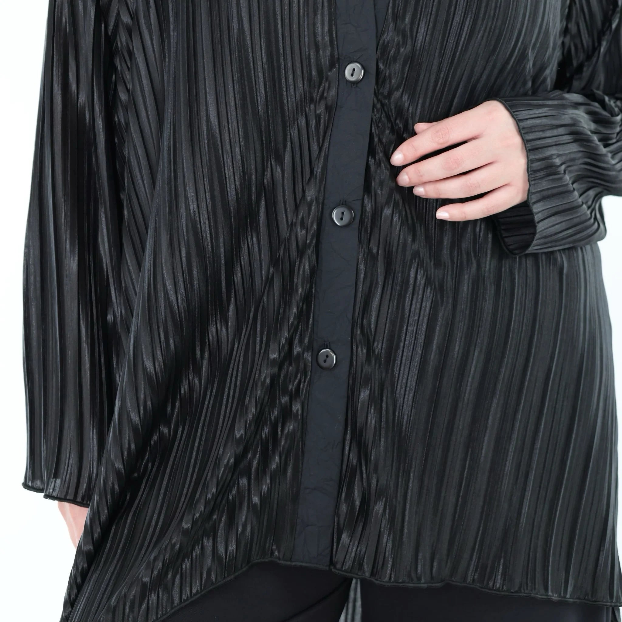  AKH Premium Bluse in Vokuhila-Form, aus Polyester, P1017.7149, Schwarz, Streifen, Schick