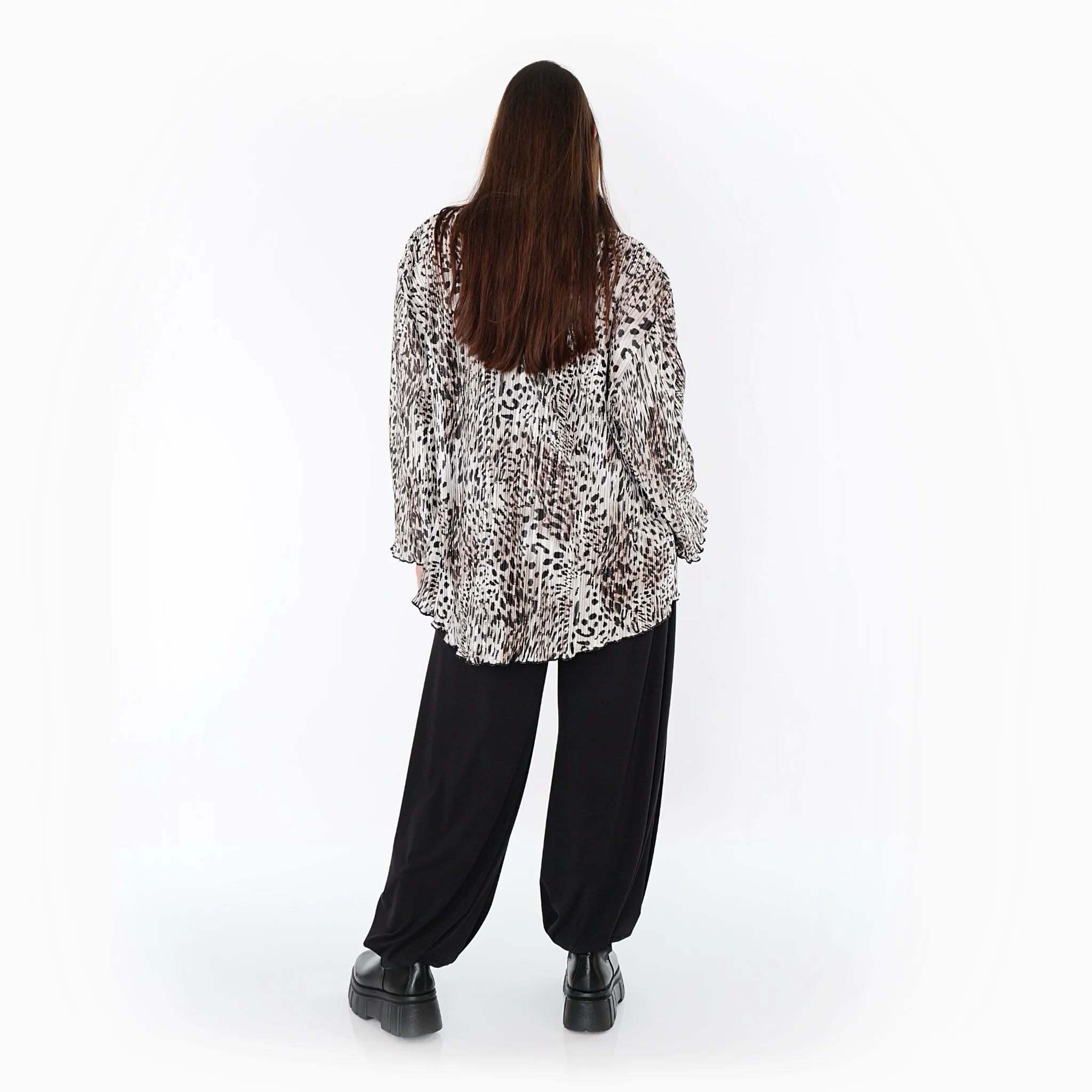  AKH Premium Bluse in gerundeter Form, aus Polyester, P1018.7151, Ecru/Braun/Schwarz