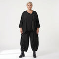 Luftige Oversize Jacke aus fein strukturierter, leichter Popeline im Lagenlook mit Punkten, Schwarz/Weiß