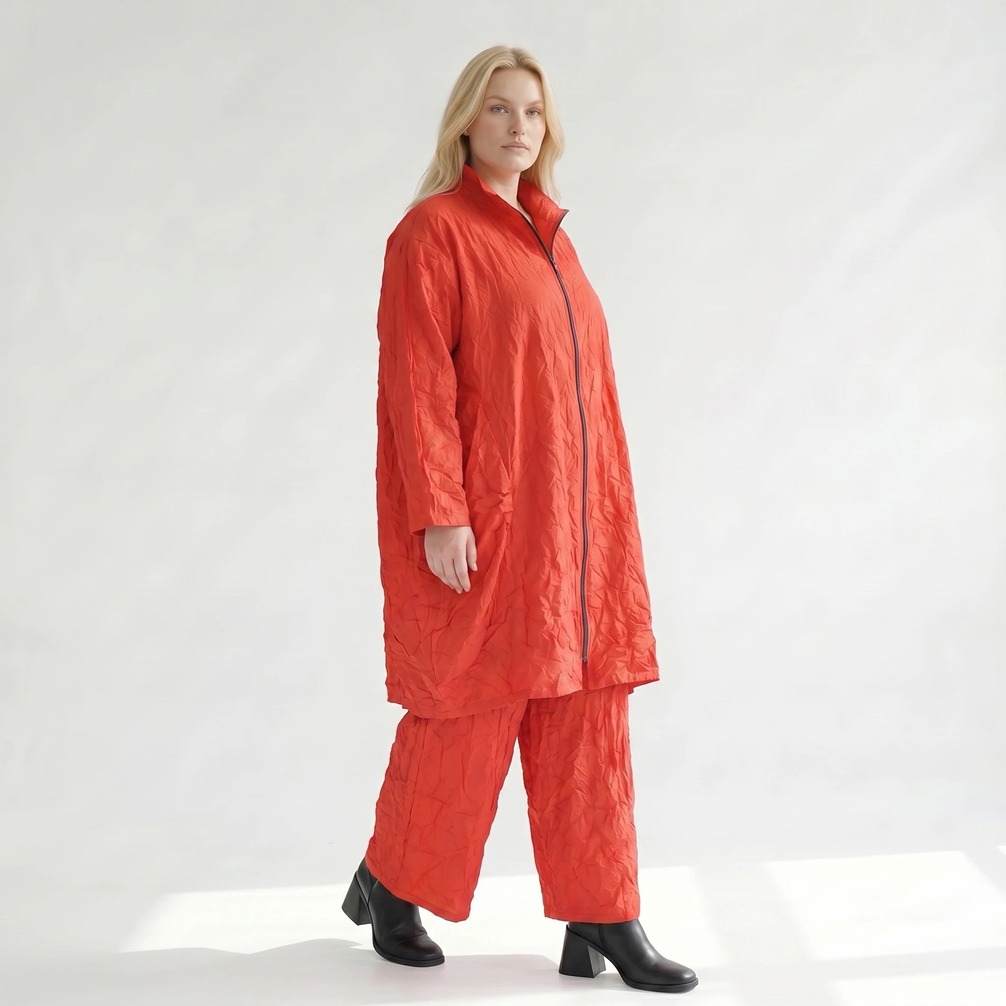 Ausgefallene Oversize Jacke im Lagenlook mit luftigem Ballonschnitt und einzigartiger Struktur, Rot