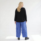 Ausgefallene Ballonhose im Lagenlook aus leichter Popeline mit Biesenmuster, luftig und leger, Royalblau