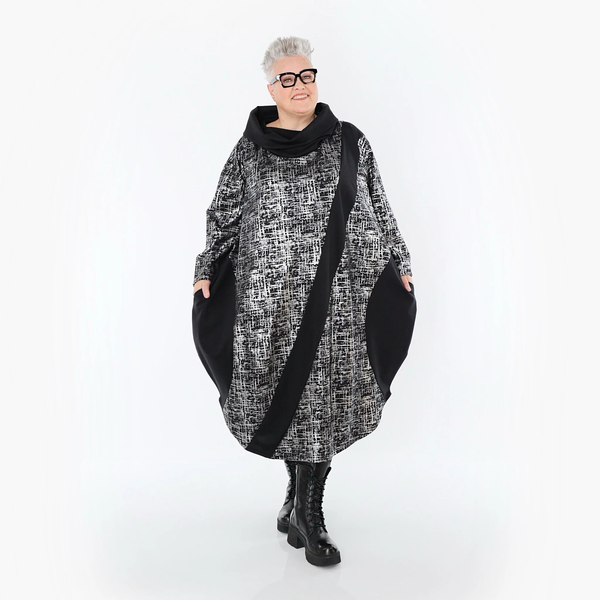  Ballonkleid von AKH Premium aus Viskose, P107158, Schwarz/Silber, Pinselstrich, Schick