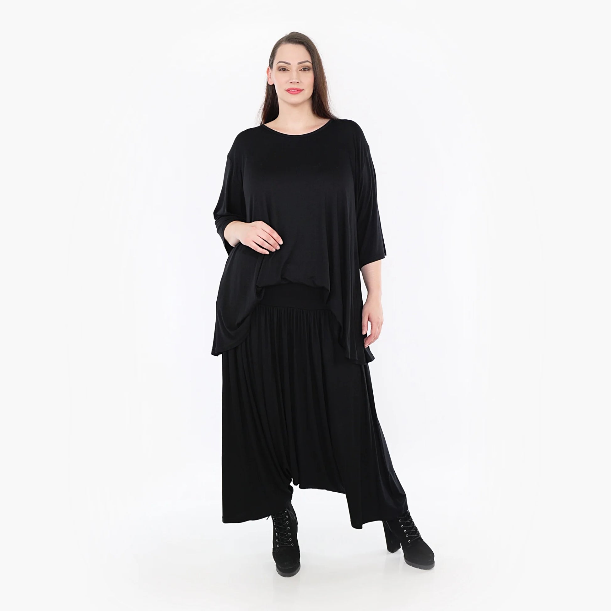  Ballonrock aus leichtem Viskose-Jersey in elegantem Schwarz für lässige Plus Size-Mode