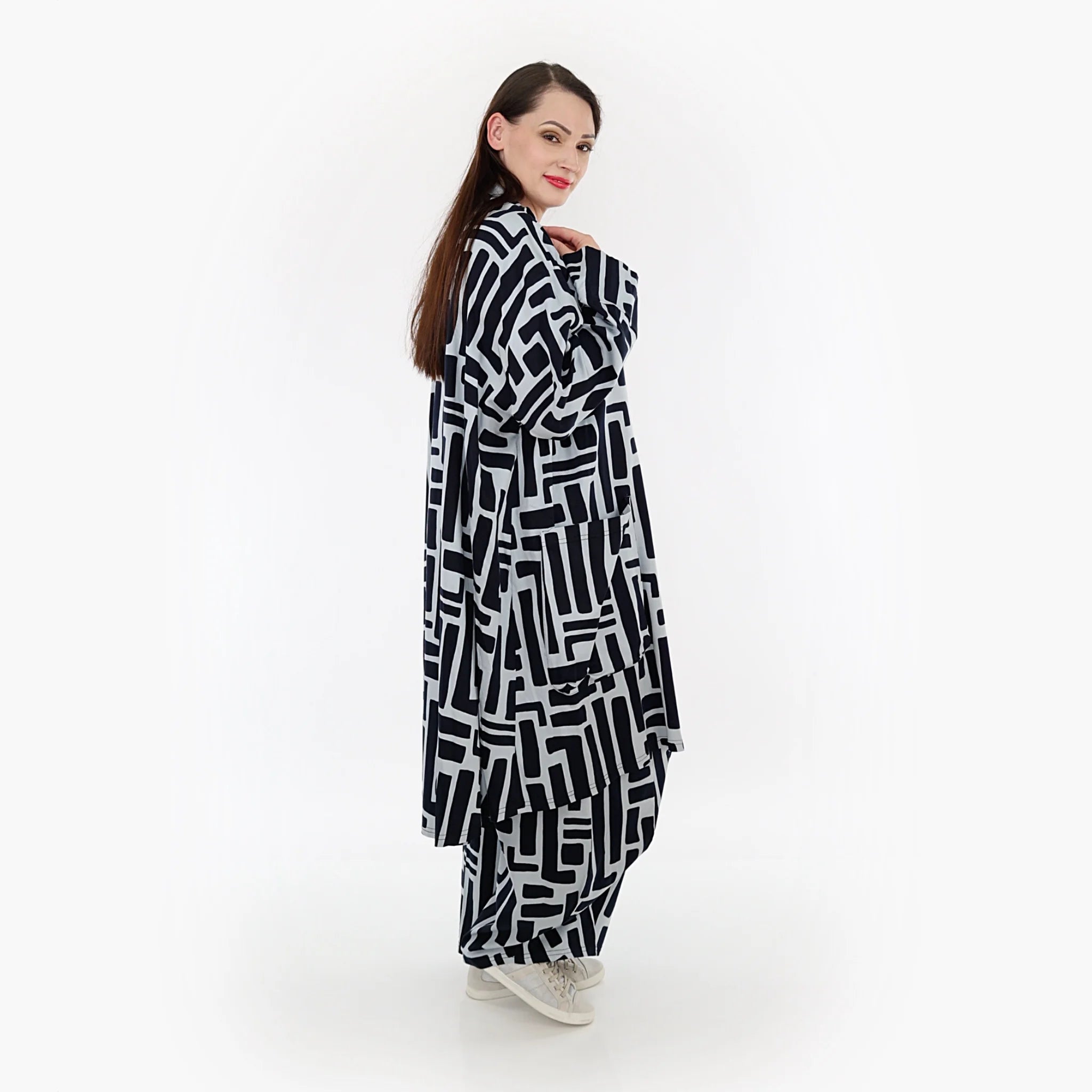 AKH Fashion Mantel in Vokuhila-Form, aus Viskose, 1318.02276, Marine-Hellblau, Schick