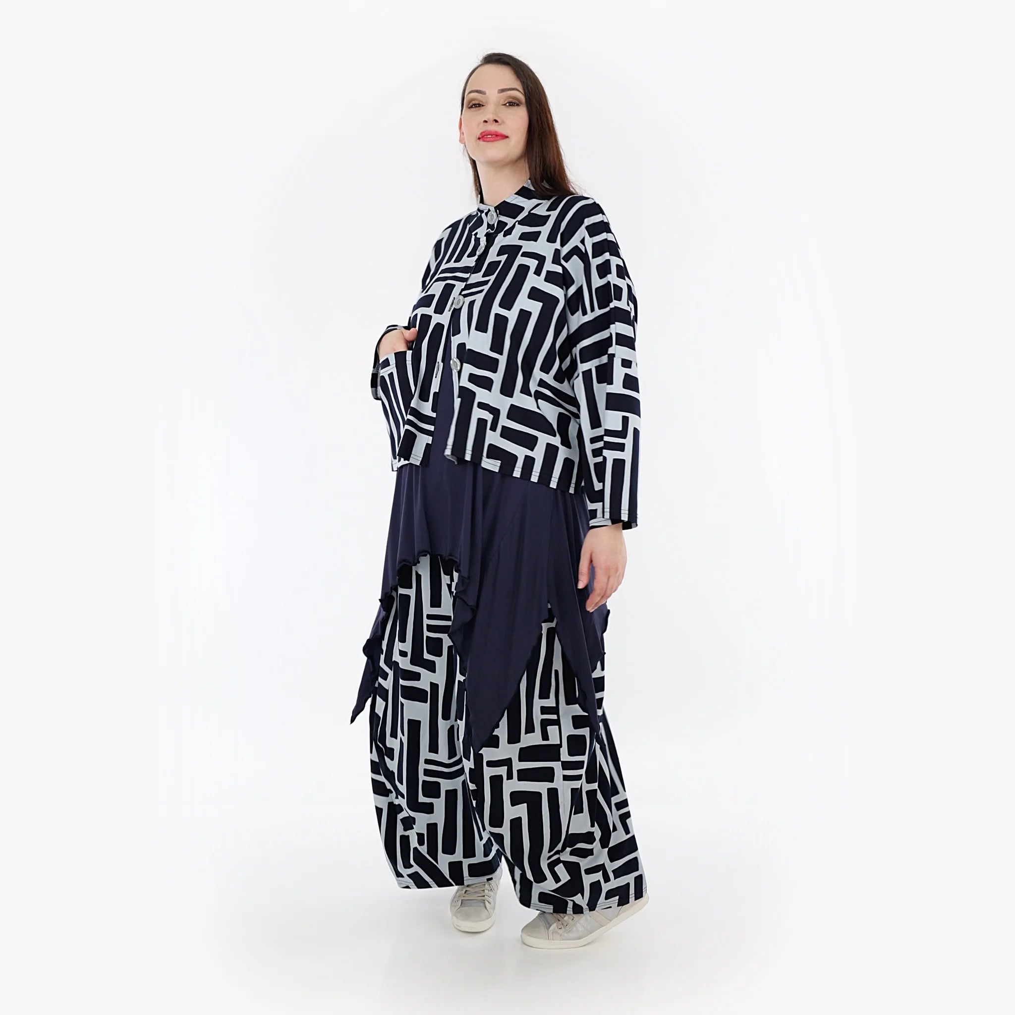  AKH Fashion Jacke in kastiger Form, aus Viskose, 1318.06929, Marine-Hellblau, Schick