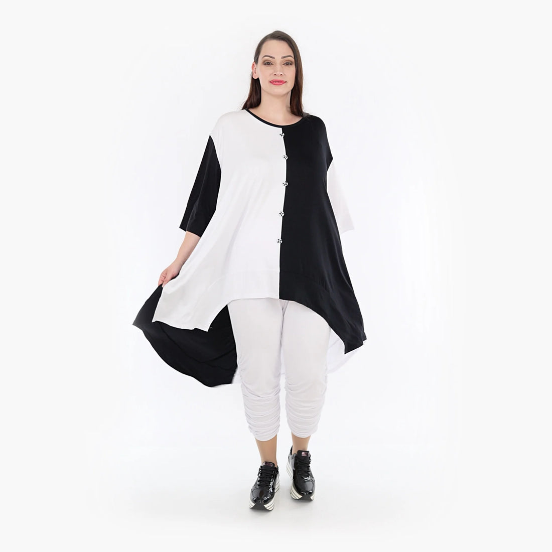  Bigshirt von AKH Fashion aus Viskose in gerundeter Form, 1321.06892, Schwarz-Weiß, Schick