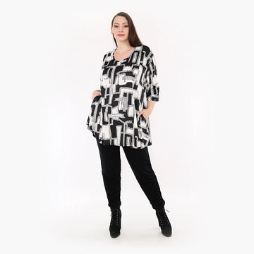  Stylisches Shirt im Lagenlook aus dehnbarer, knitterfreier Viskose in Schwarz-Weiß mit 3/4-Ärmeln und Taschen