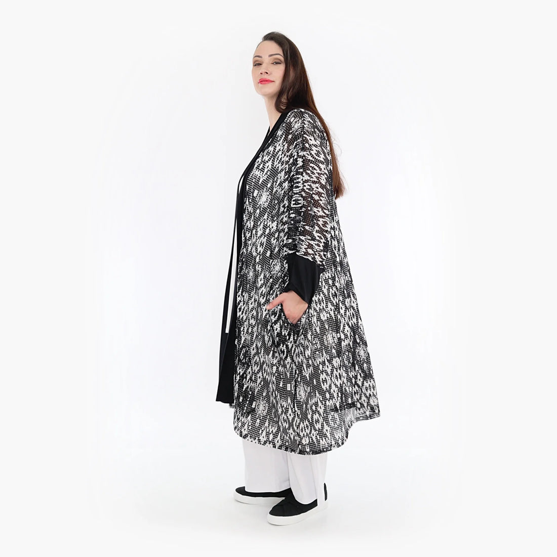 Jacke von AKH Fashion aus Viskose in gerader Form, 1324.06930, Schwarz-Weiß, Ausgefallen