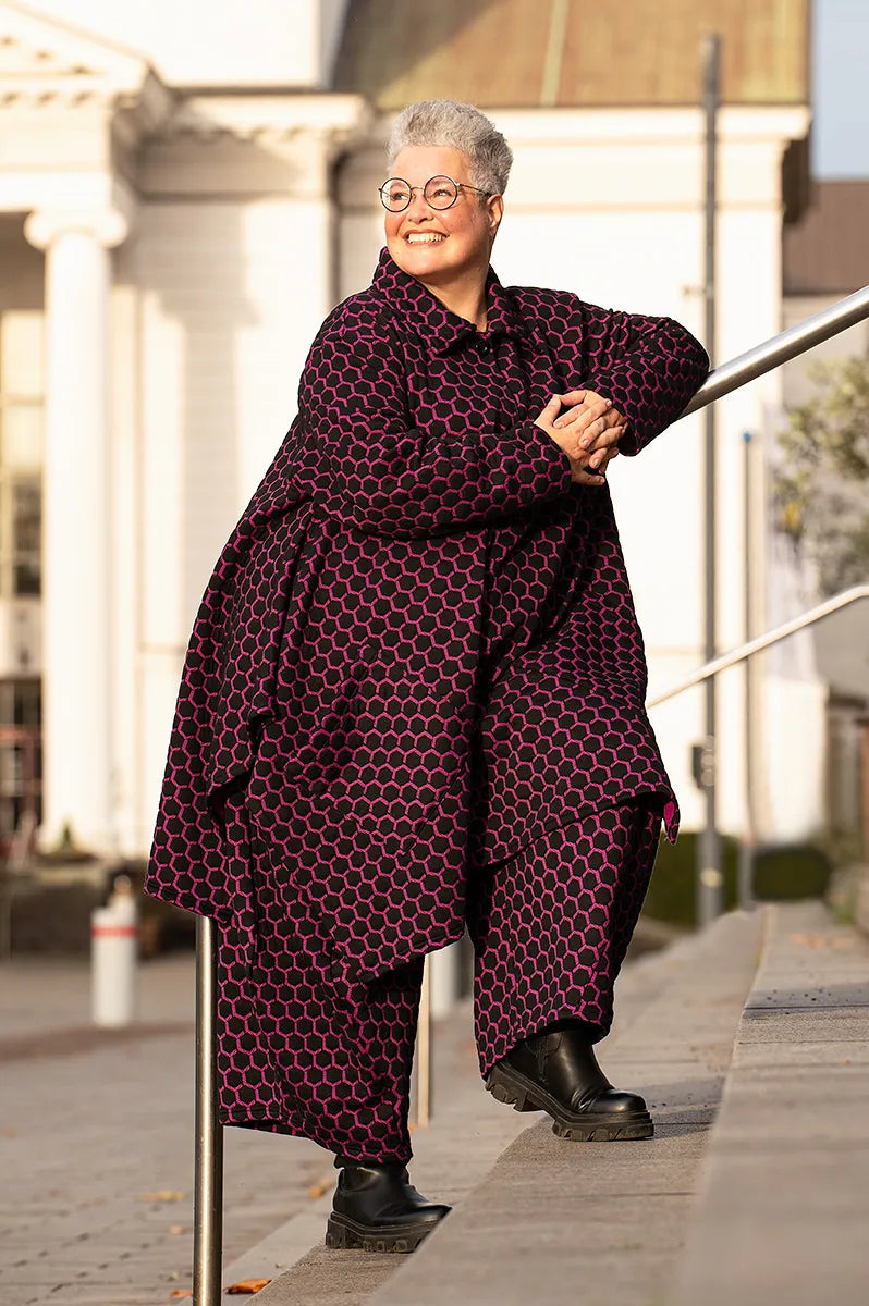  Ballonjacke von AKH Fashion aus Materialmix, 1365.06864, Schwarz-Fuchsia, Raute, Schick