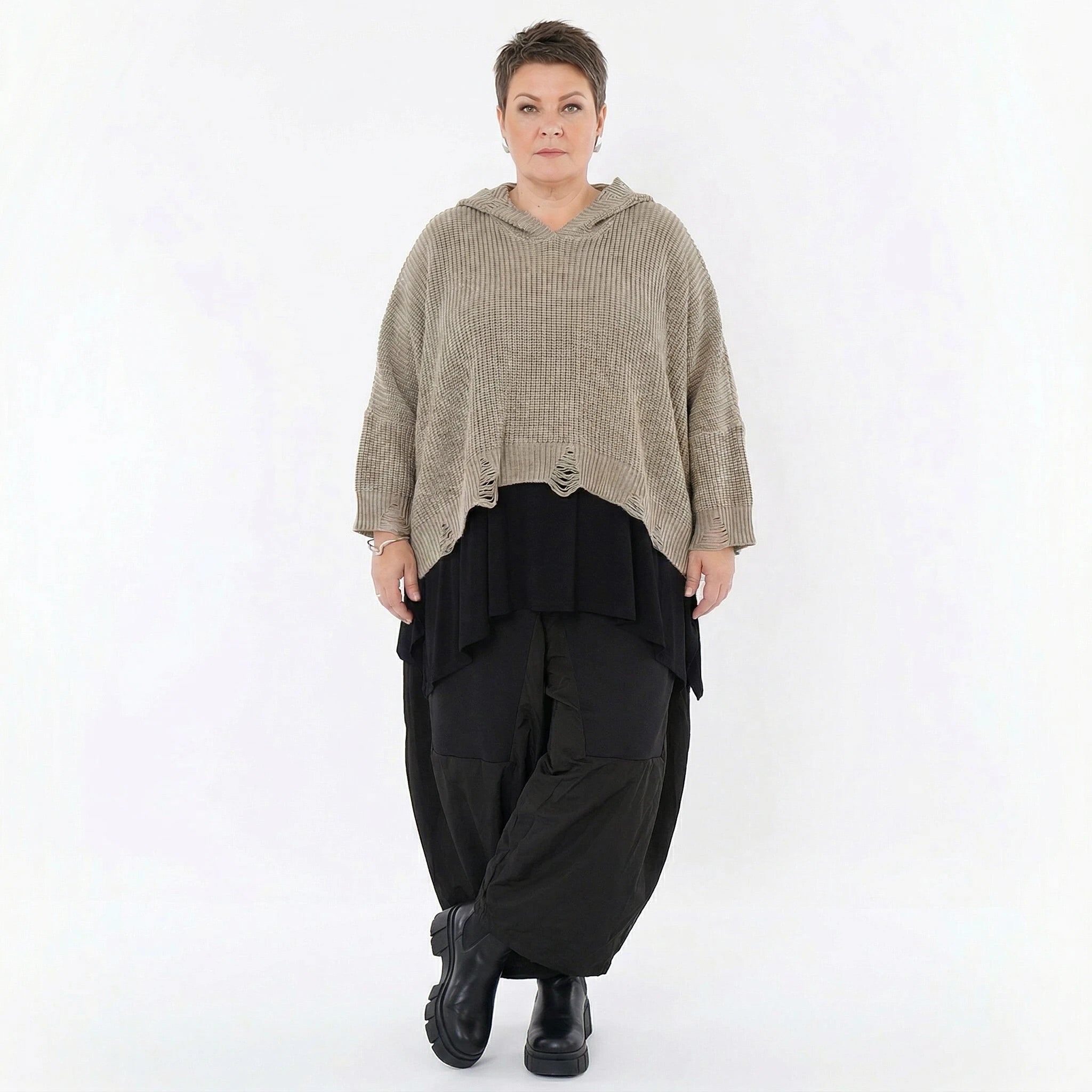 AKH Premium Bigshirt in kastiger Form, aus Baumwolle, P1032.2601, Beige, Ausgefallen, Zeitlos