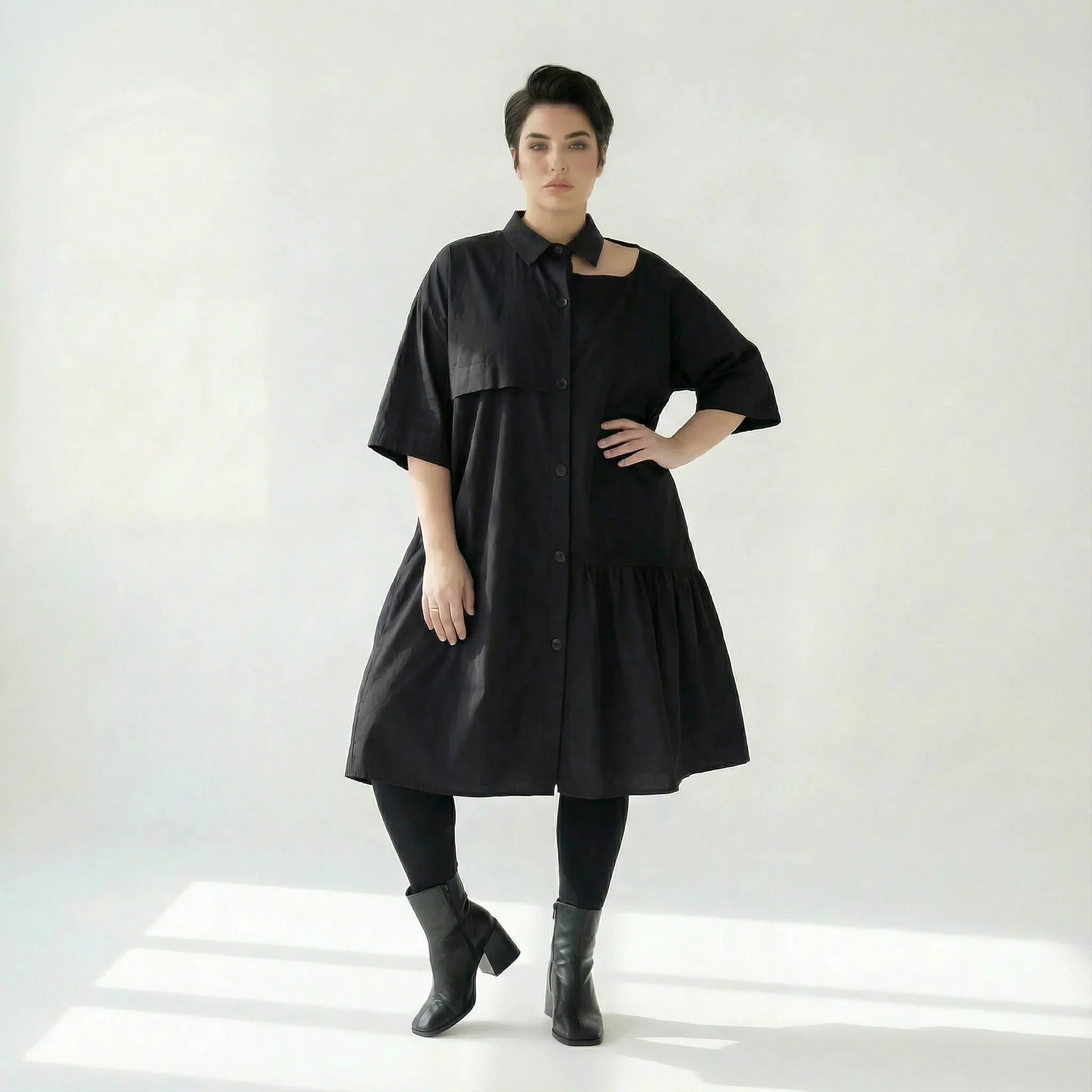 Schwarzes Oversize-Kleid Damen von Caraclan aus Baumwoll-Popeline, EU 40 bis 50, luftig, asymmetrisch, Übergang, Avantgarde