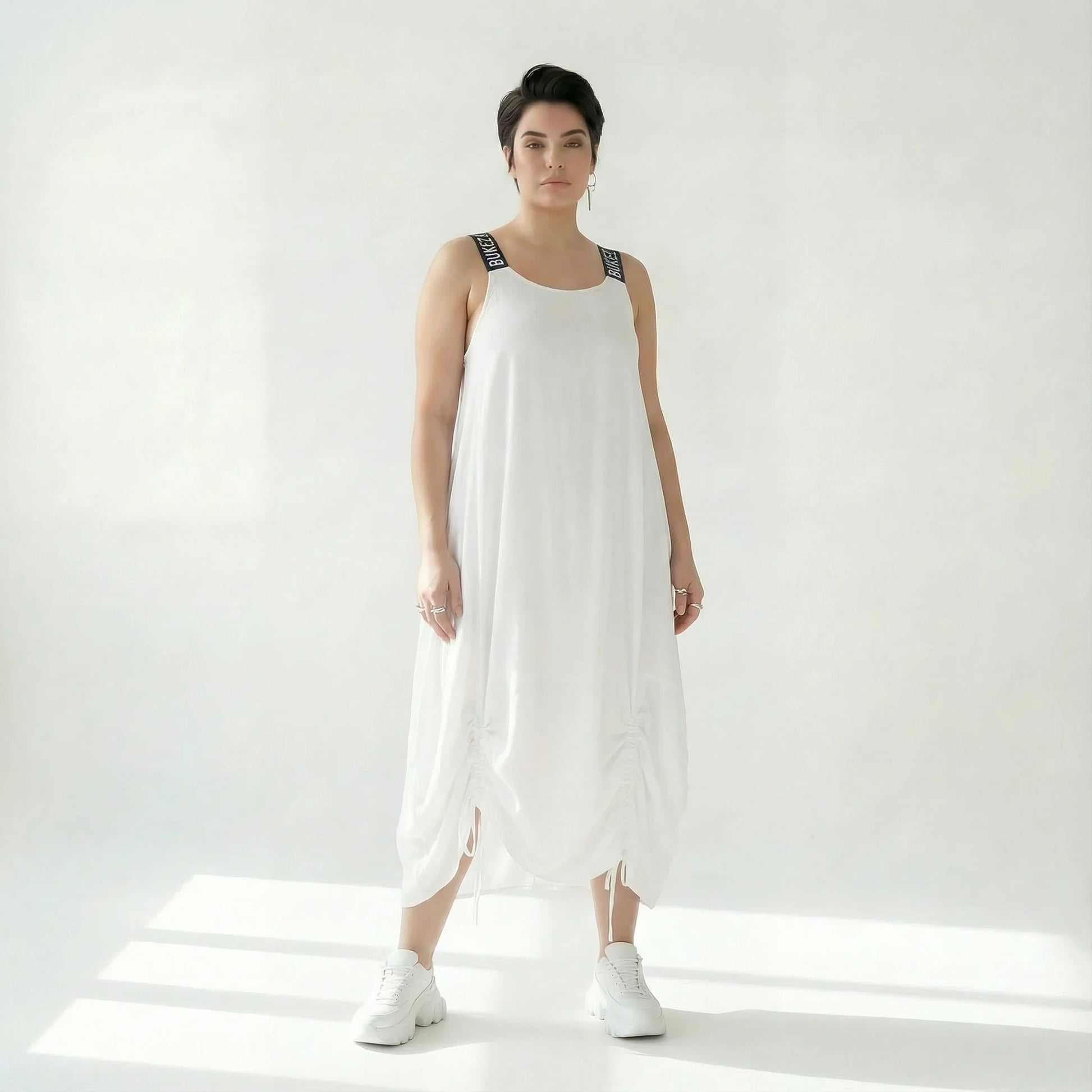  Ballonkleid von Bukezy aus Baumwolle, 1920, Weiß, Ausgefallen, Zeitlos, Schick