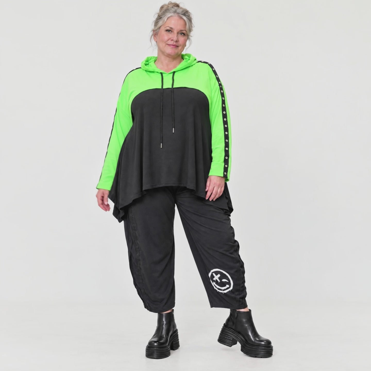 Überwurf in frischem Grün aus weichem Stretchjersey mit gerader Form und Vokuhilalinie