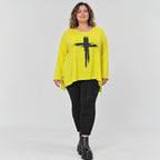 Langarmshirt in strahlendem Gelb aus weichem italienischem Stretchjersey mit A-Linie