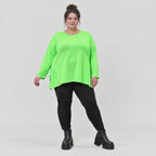Langarmshirt in Grün aus feinem warmem Stretchjersey aus Italien mit fließender A-Linie